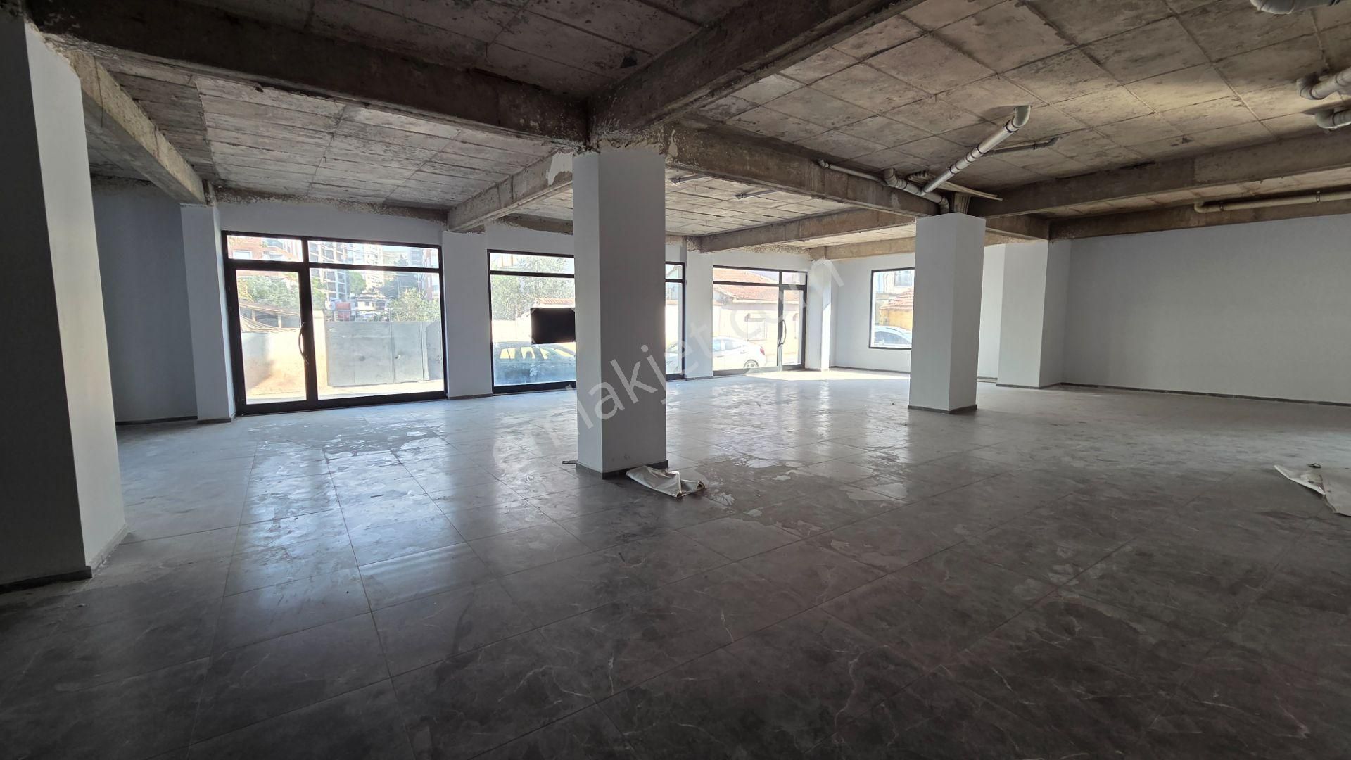 İstiklal Cad. Kiralık Dükkan - Geniş Cepheli - Görsel 5