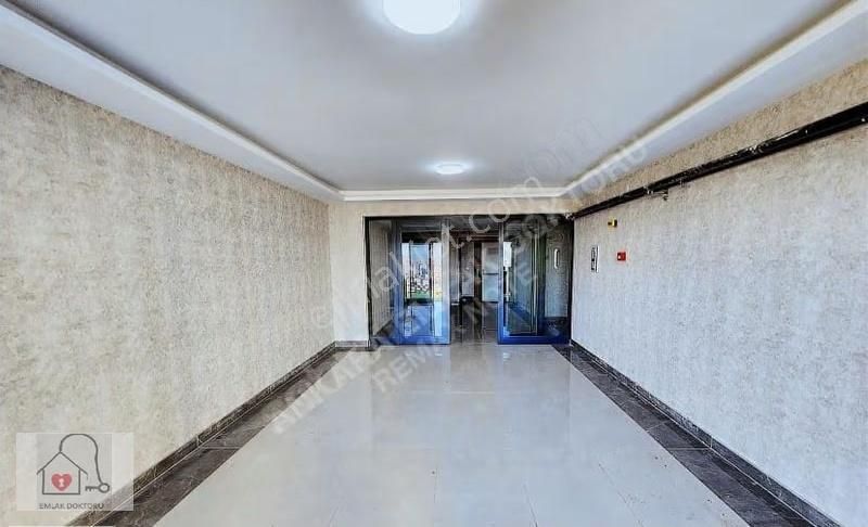 Törekentte Newara Zirve'de 4+1 Ara Katta Prestijli Sitede - Görsel 2