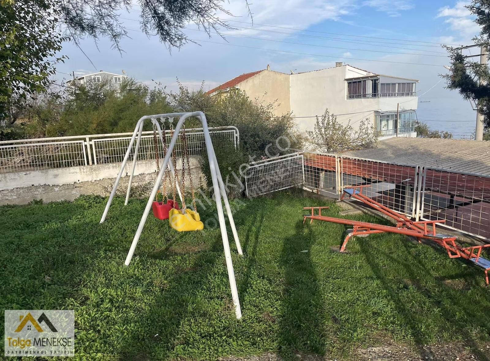 Tekirdağ Topağaç Denize Sıfır Site İçinde 3+1 Eşyalı Tripleks - Görsel 2