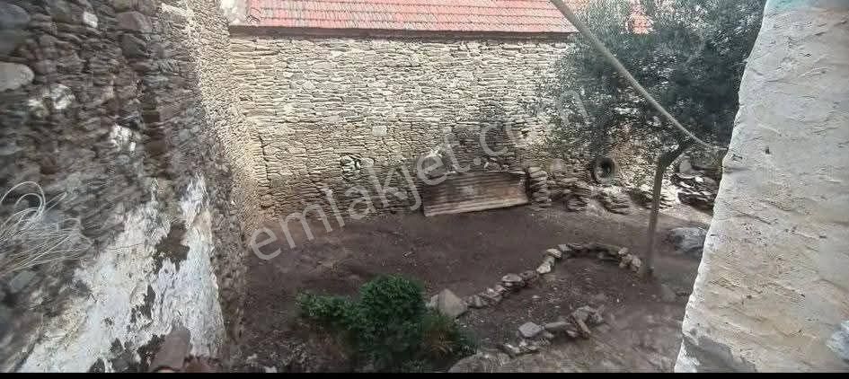 Ali Akdoğan Emlak Ofisinden Satılık Köy Evi