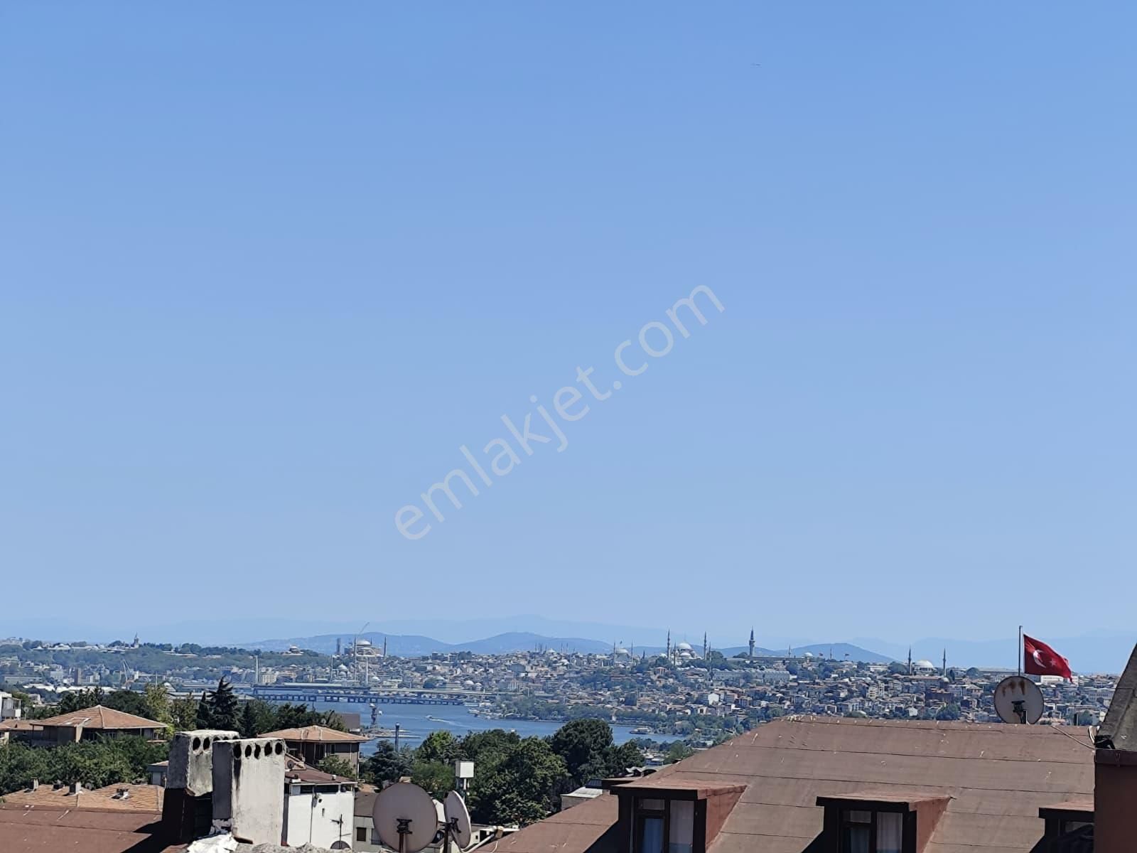 Merkezi Konumda Asansörlü Haliç Deniz Manzaralı 4+2dubleks Daire - Görsel 22