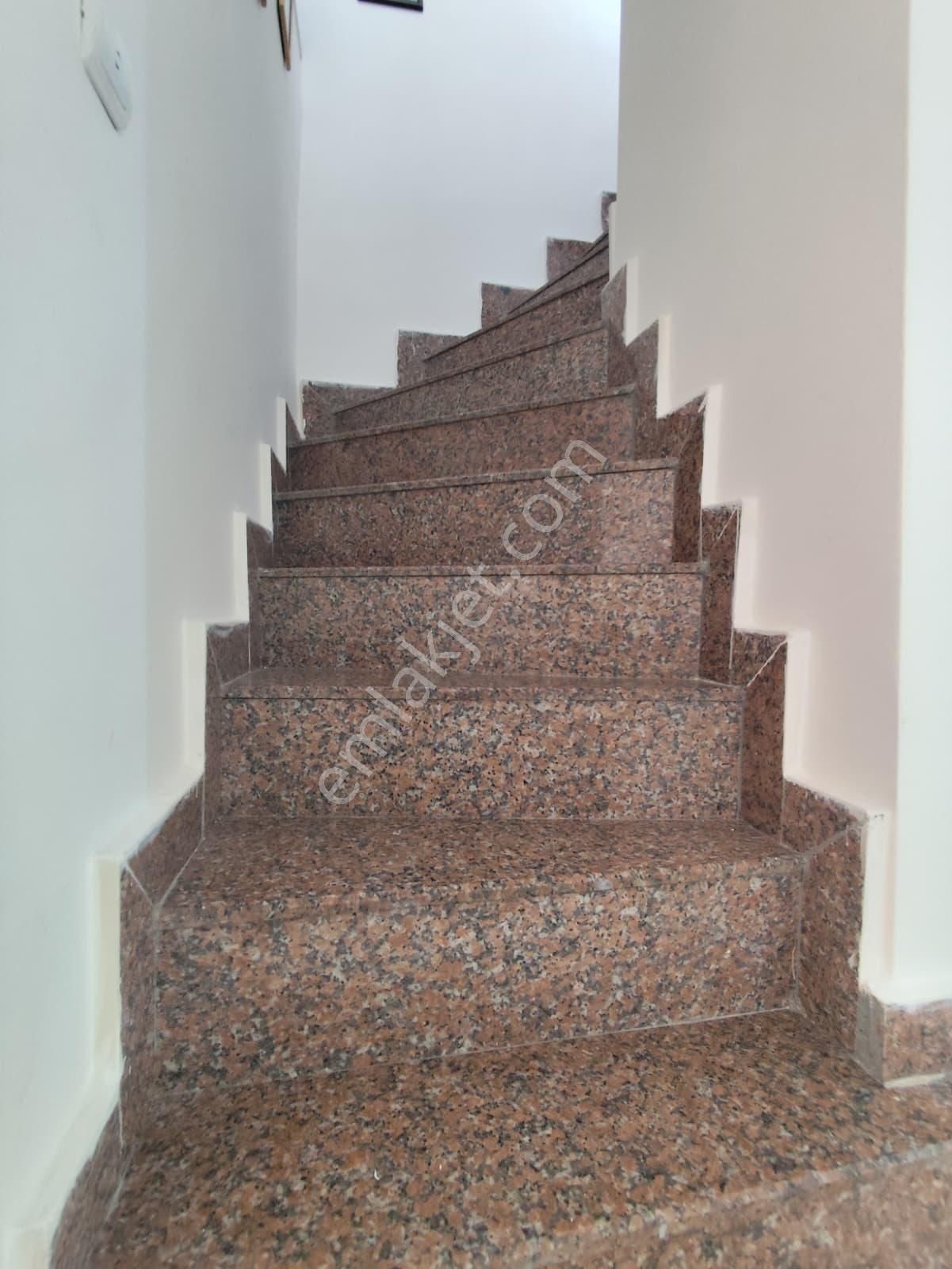 Merkezi Konumda Asansörlü Haliç Deniz Manzaralı 4+2dubleks Daire - Görsel 14