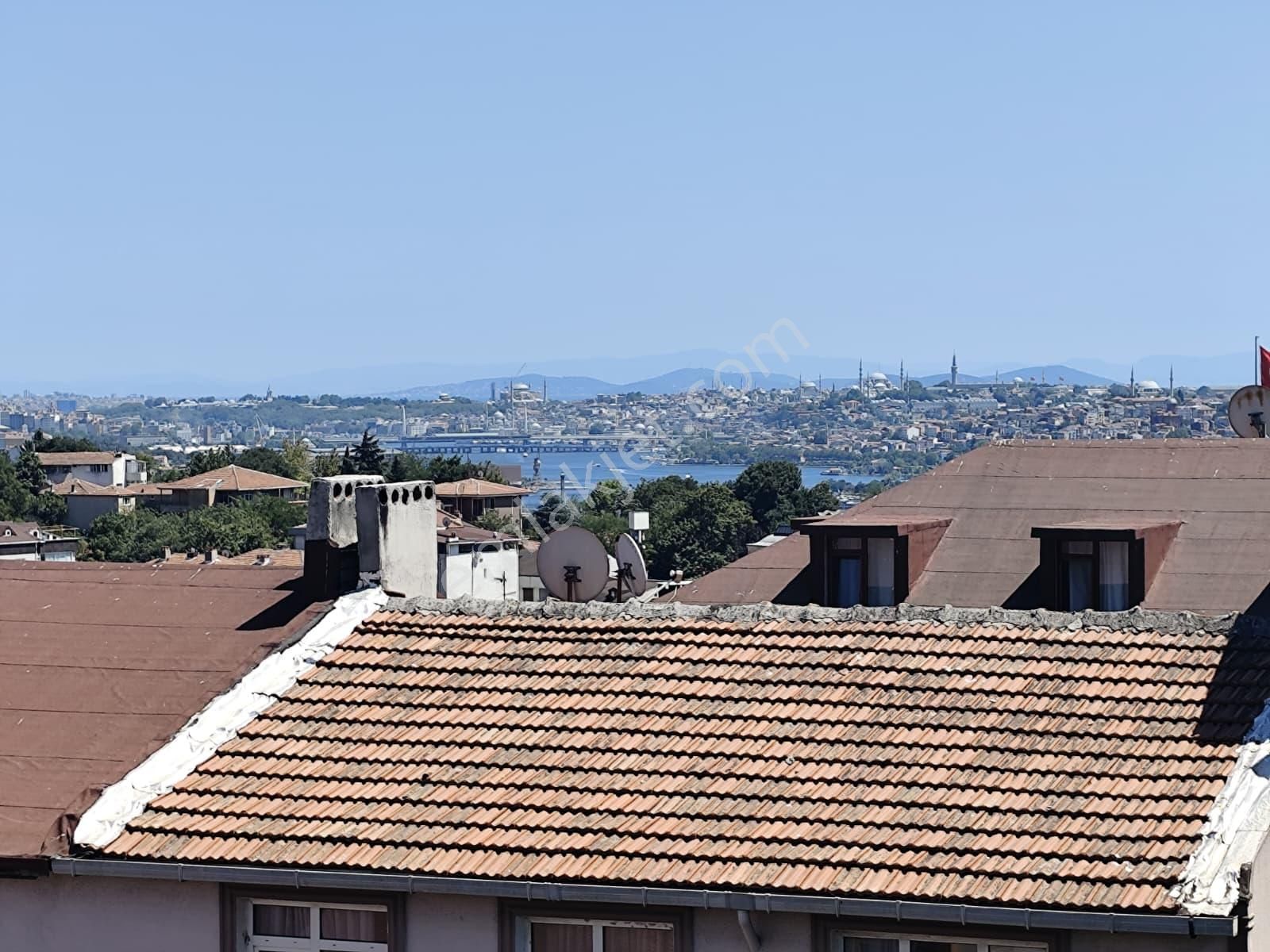 Merkezi Konumda Asansörlü Haliç Deniz Manzaralı 4+2dubleks Daire - Görsel 20