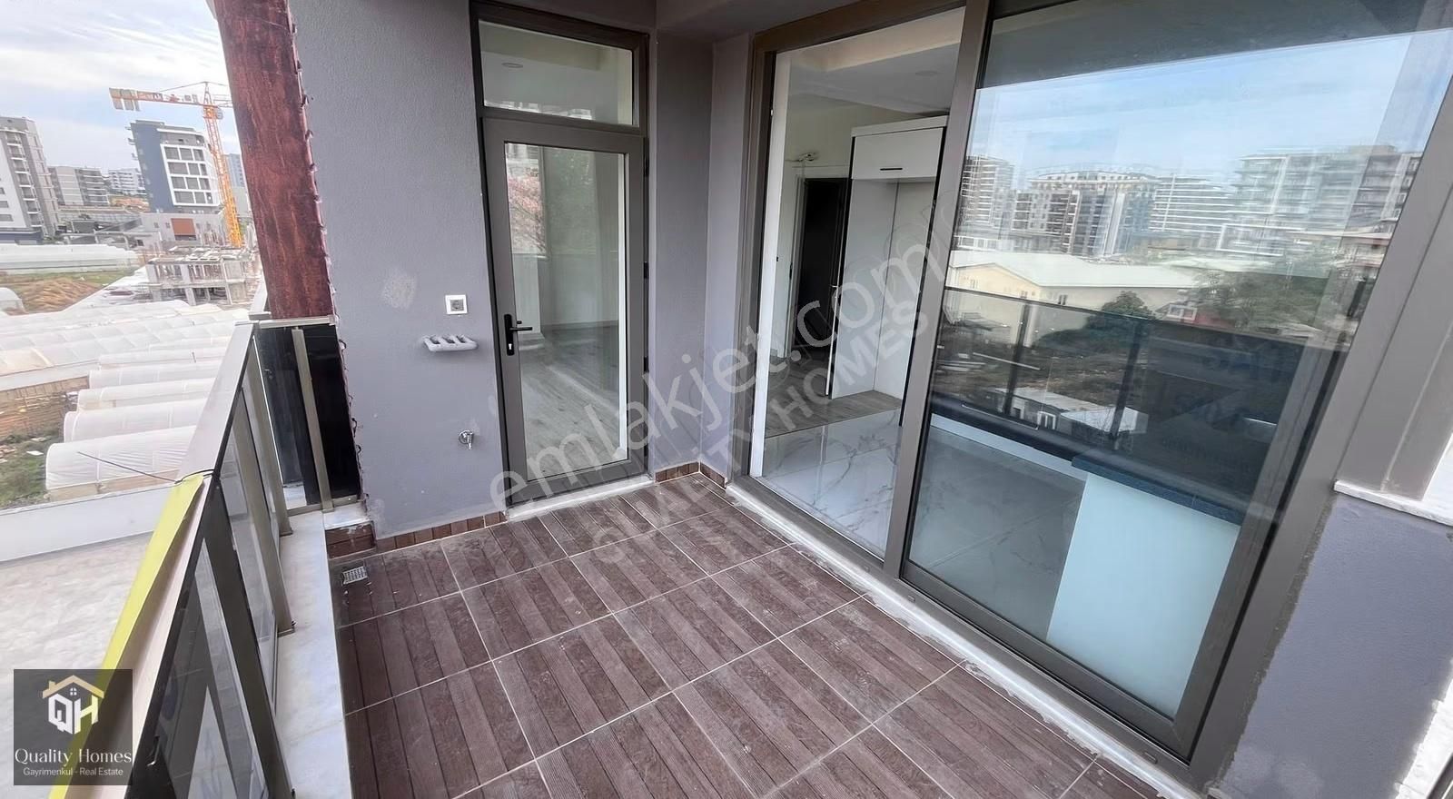 Kardeşkentler Caddesin'de 2+1 İskanlı Satılık Daire - Görsel 3