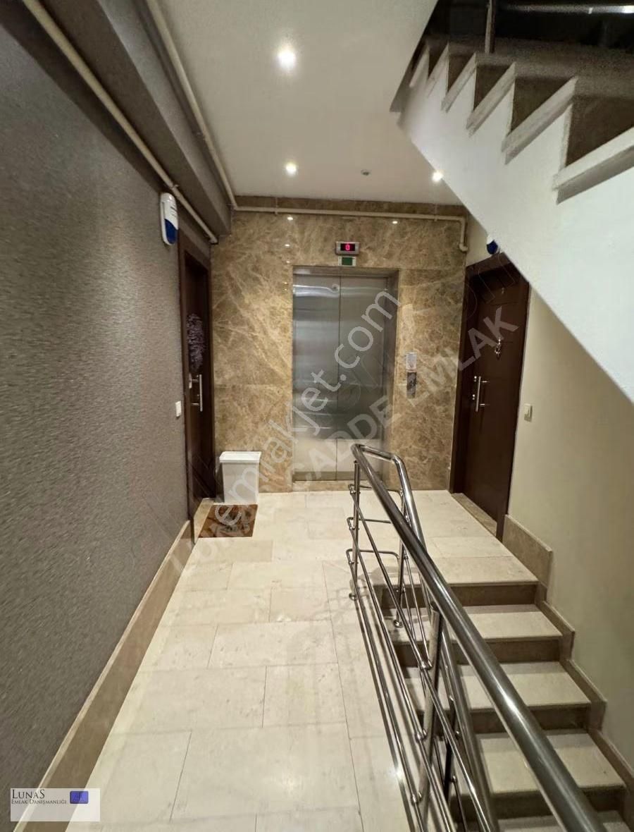 Lunas'dan Suadiye Ayşe Çavuş'da Yeni Binada 3+1 Balkonlu Daire - Görsel 19