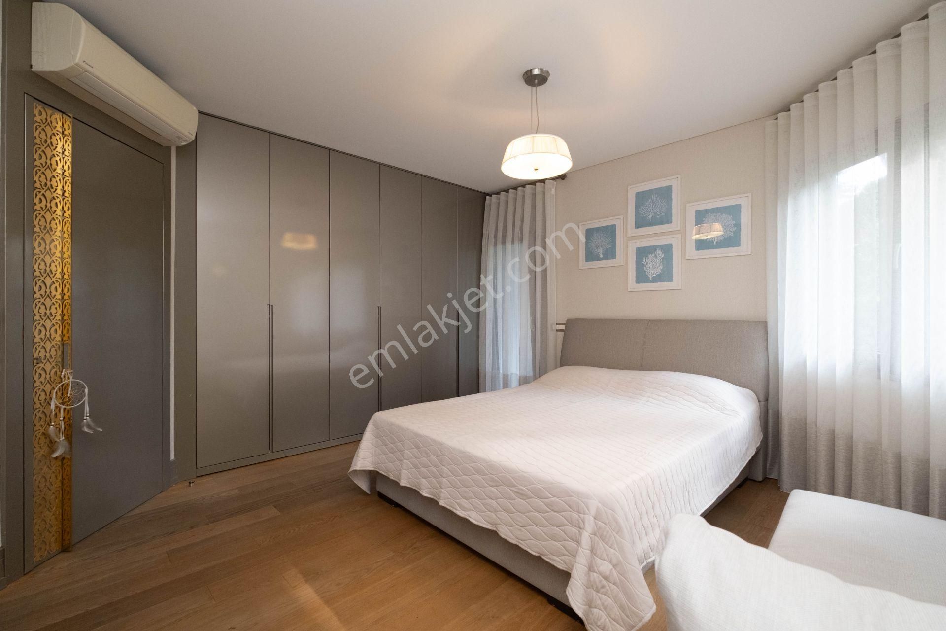 Çengelköy Evleri Sitesinde Boğaz Manzaralı Bakımlı Villa - Görsel 16