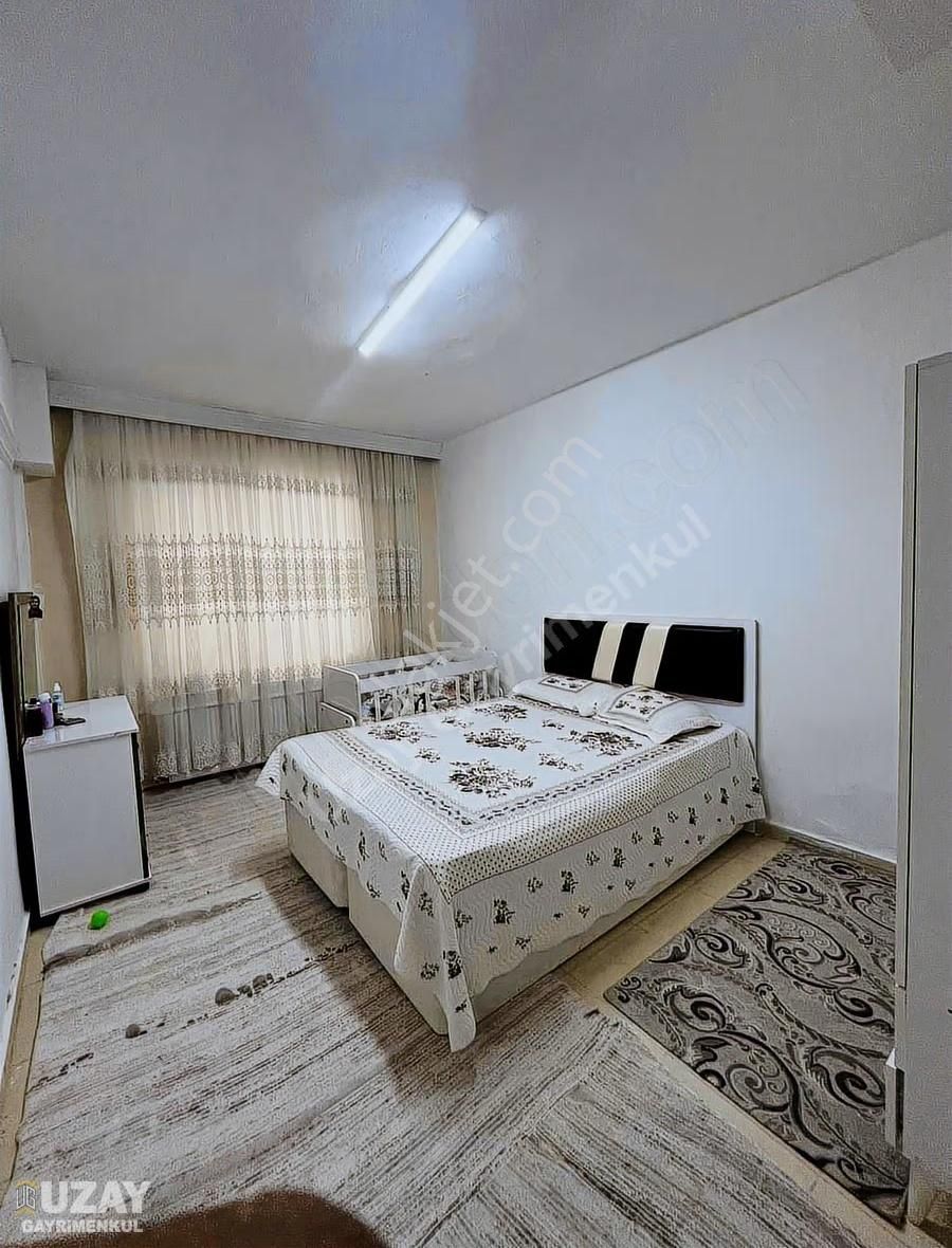 Konakta Fırsat 3 Katlı 2+1 Dogalgazlı 120 Mt2 Müstakil Ev!! - Görsel 31