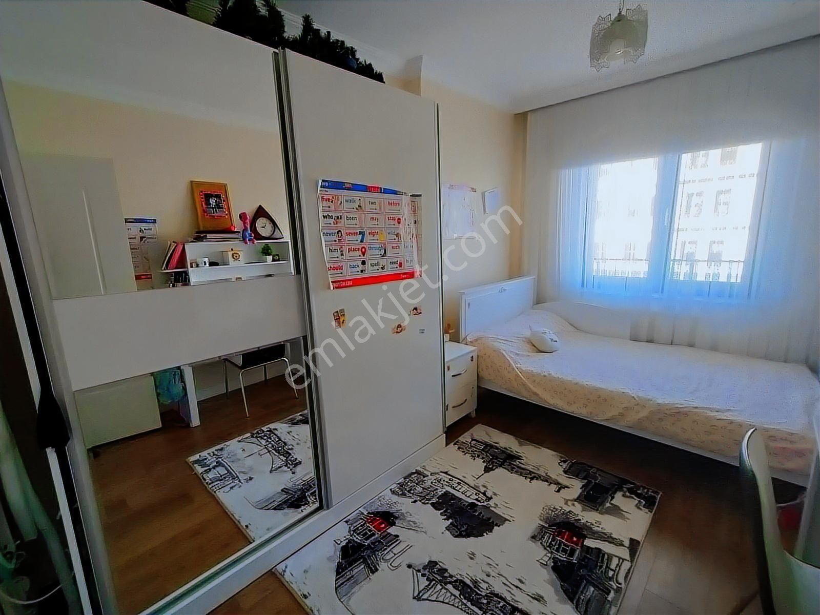 Realty Gate'den Zümrütevler Sitesi'nde Ultra Lüks Satılık Daire