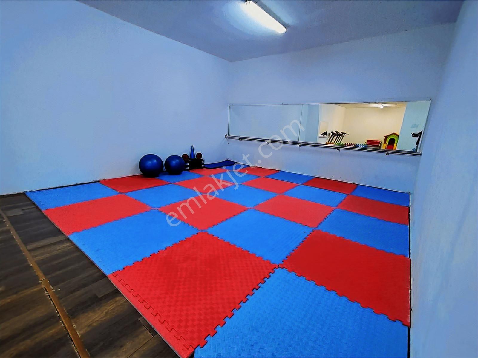 Realty Gate'den Zümrütevler Sitesi'nde Ultra Lüks Satılık Daire - Görsel 25