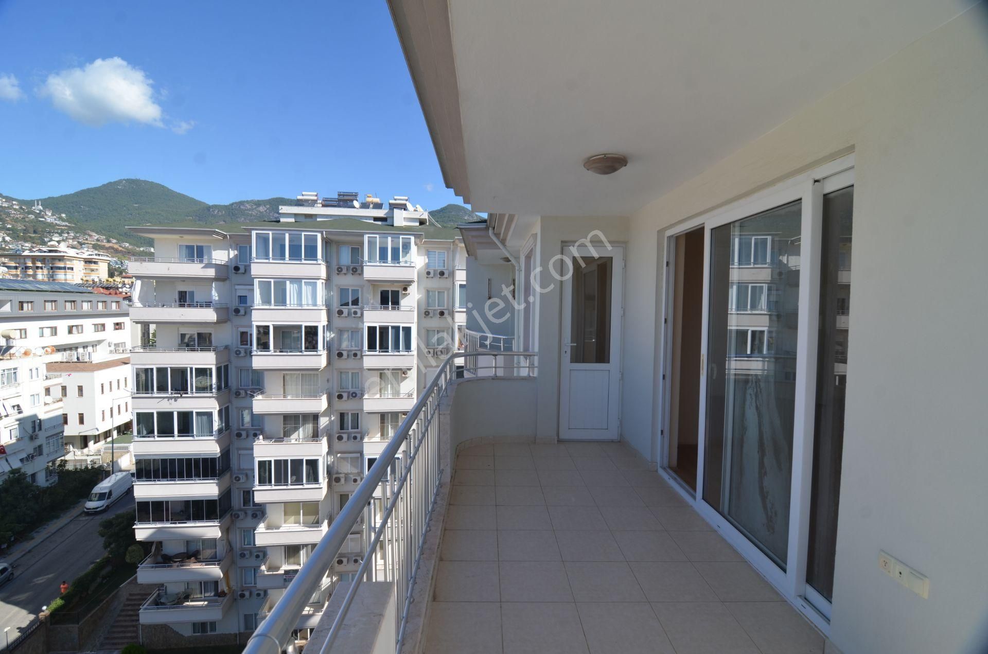 Alanya Galaksi Sitesi'de Satılık 5+1 Çift Daire - Görsel 25