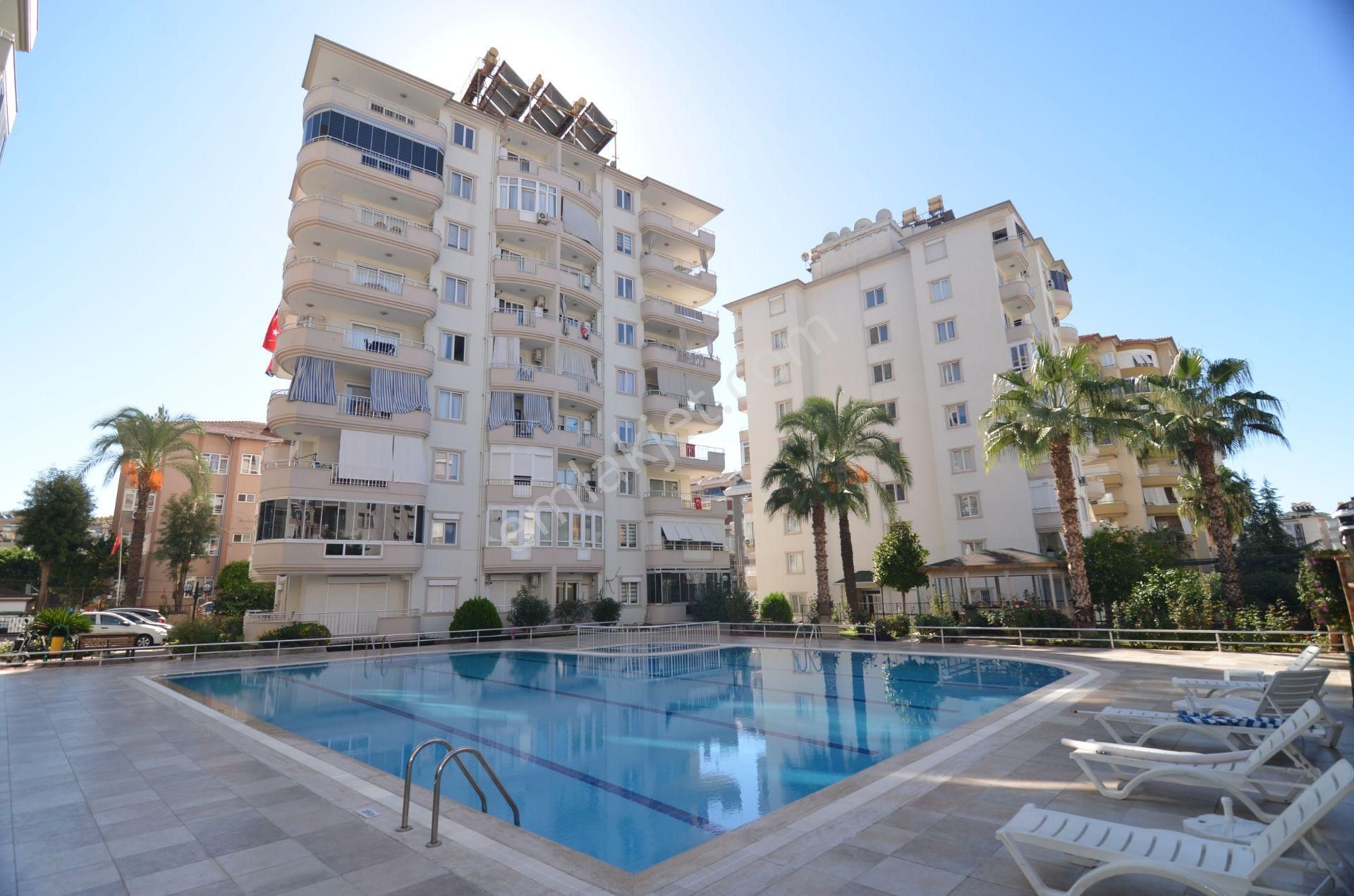 Alanya Galaksi Sitesi'de Satılık 5+1 Çift Daire - Görsel 32