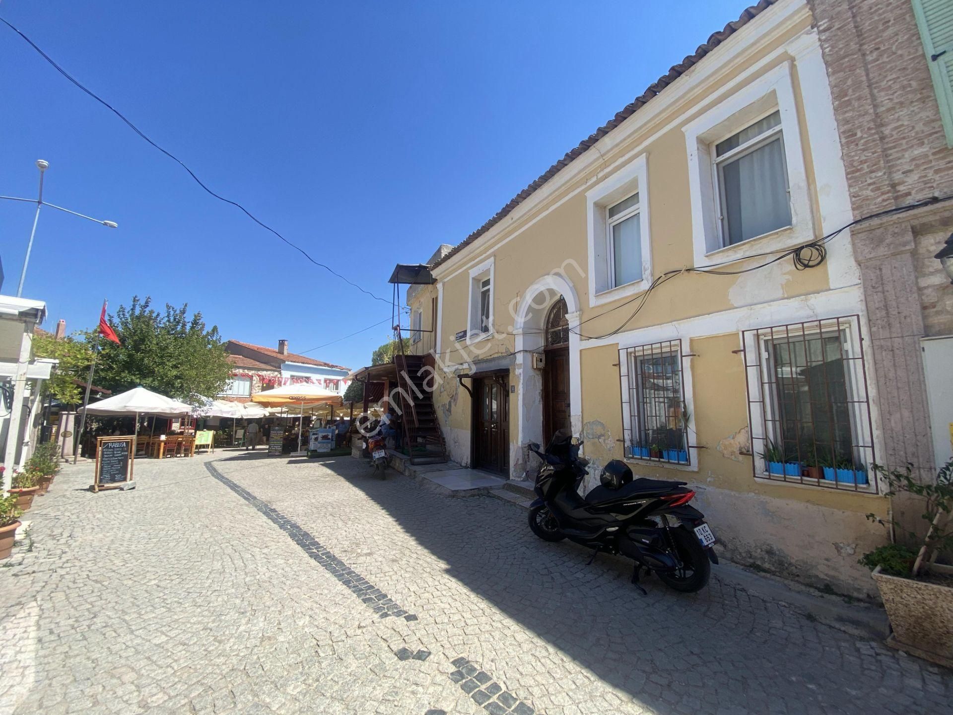 Balıkesir Ayvalık Kucukkoy Merkez De De Satılık Komple Bina - Görsel 17