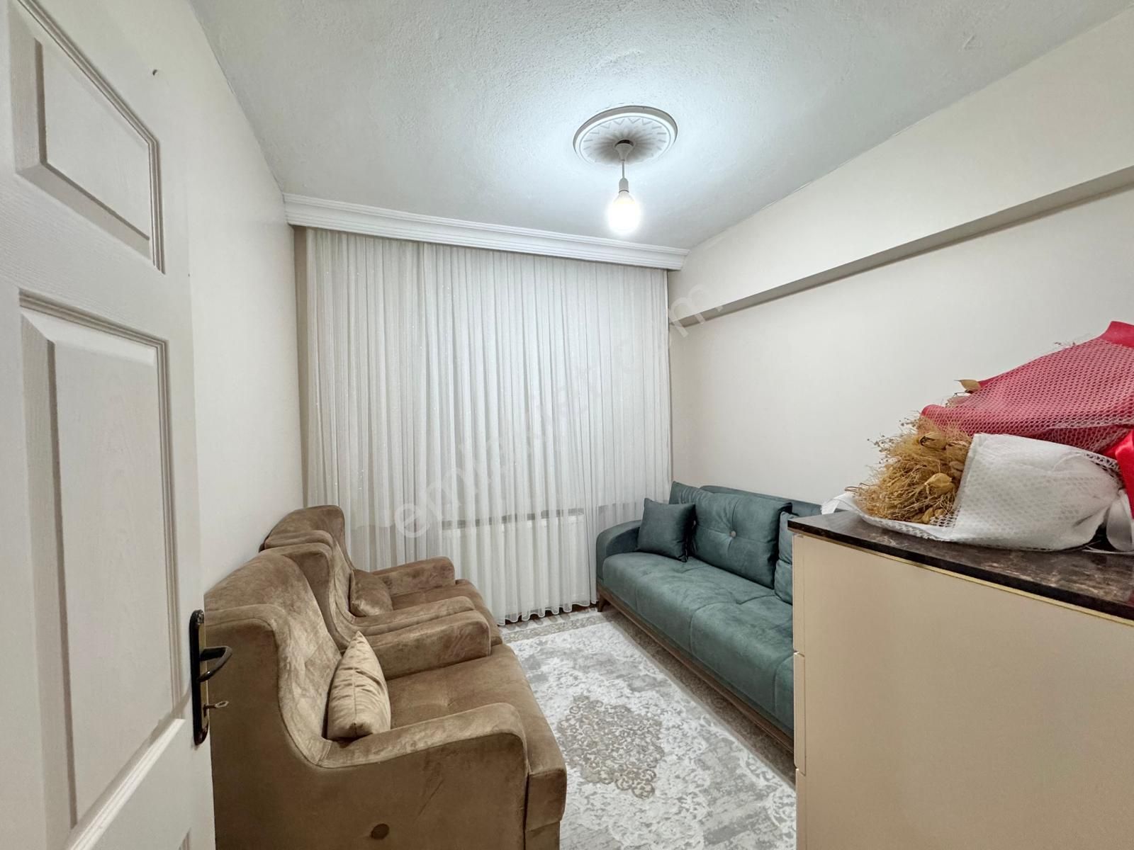 Taşcılar'dan Mimar Sinan Mahallesinde 3+1 2.kat Güney Cephe Daire - Görsel 16