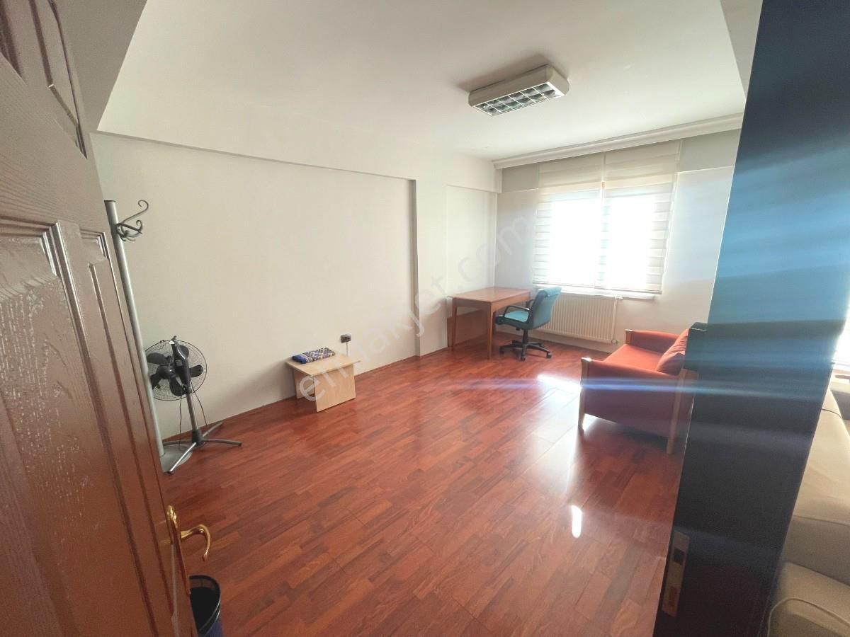 Kocatepede 2+1 Dubleks Teraslı 80 M2 Mobilyalı Açık Otoparklı - Görsel 11