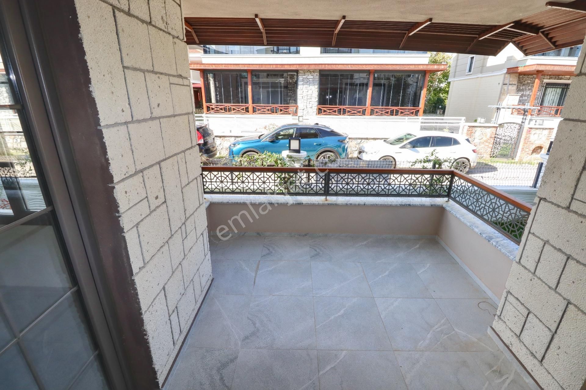 Mahmut İşler'den Denize 150 Metre Tam Müstakil 3+1 Lüks Vill - Görsel 11