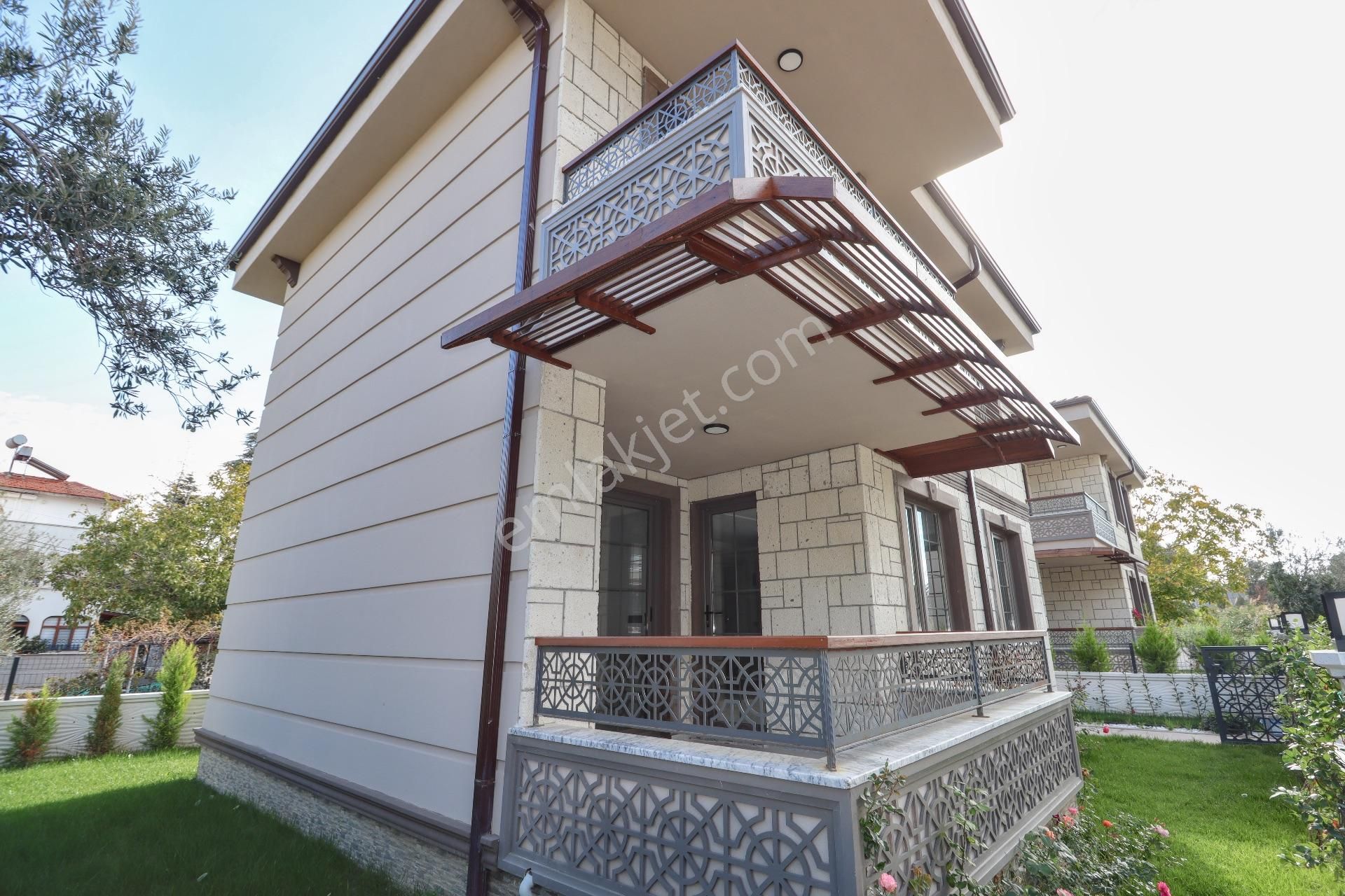 Mahmut İşler'den Denize 150 Metre Tam Müstakil 3+1 Lüks Vill - Görsel 3