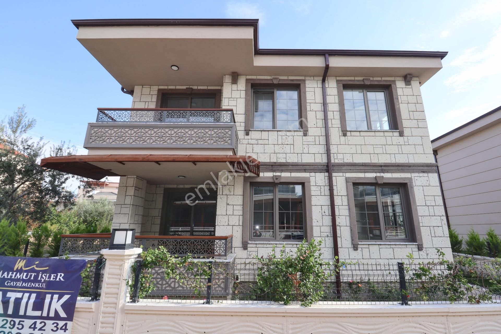 Mahmut İşler'den Denize 150 Metre Tam Müstakil 3+1 Lüks Vill - Görsel 6