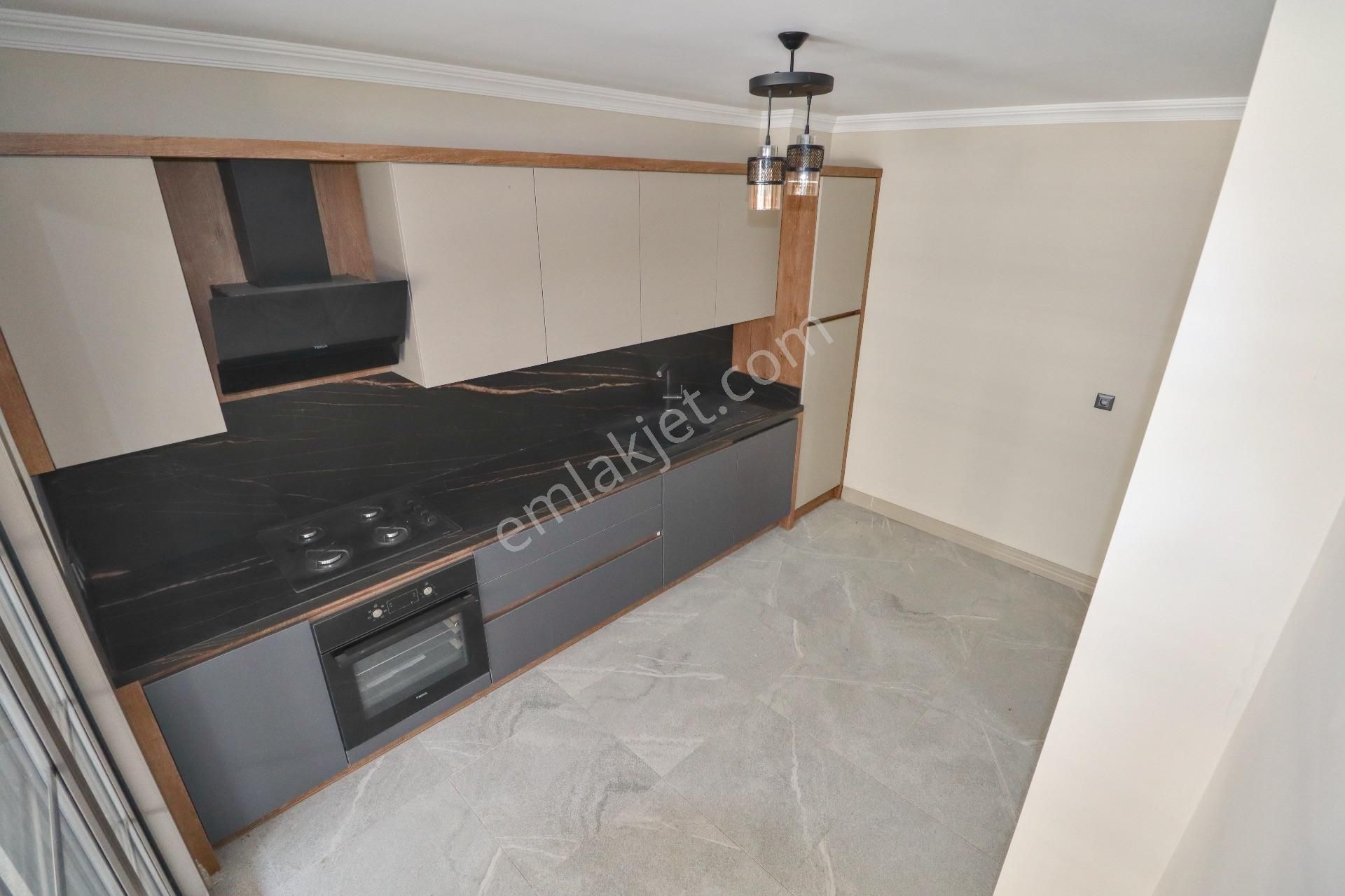 Mahmut İşler'den Denize 150 Metre Tam Müstakil 3+1 Lüks Vill - Görsel 10