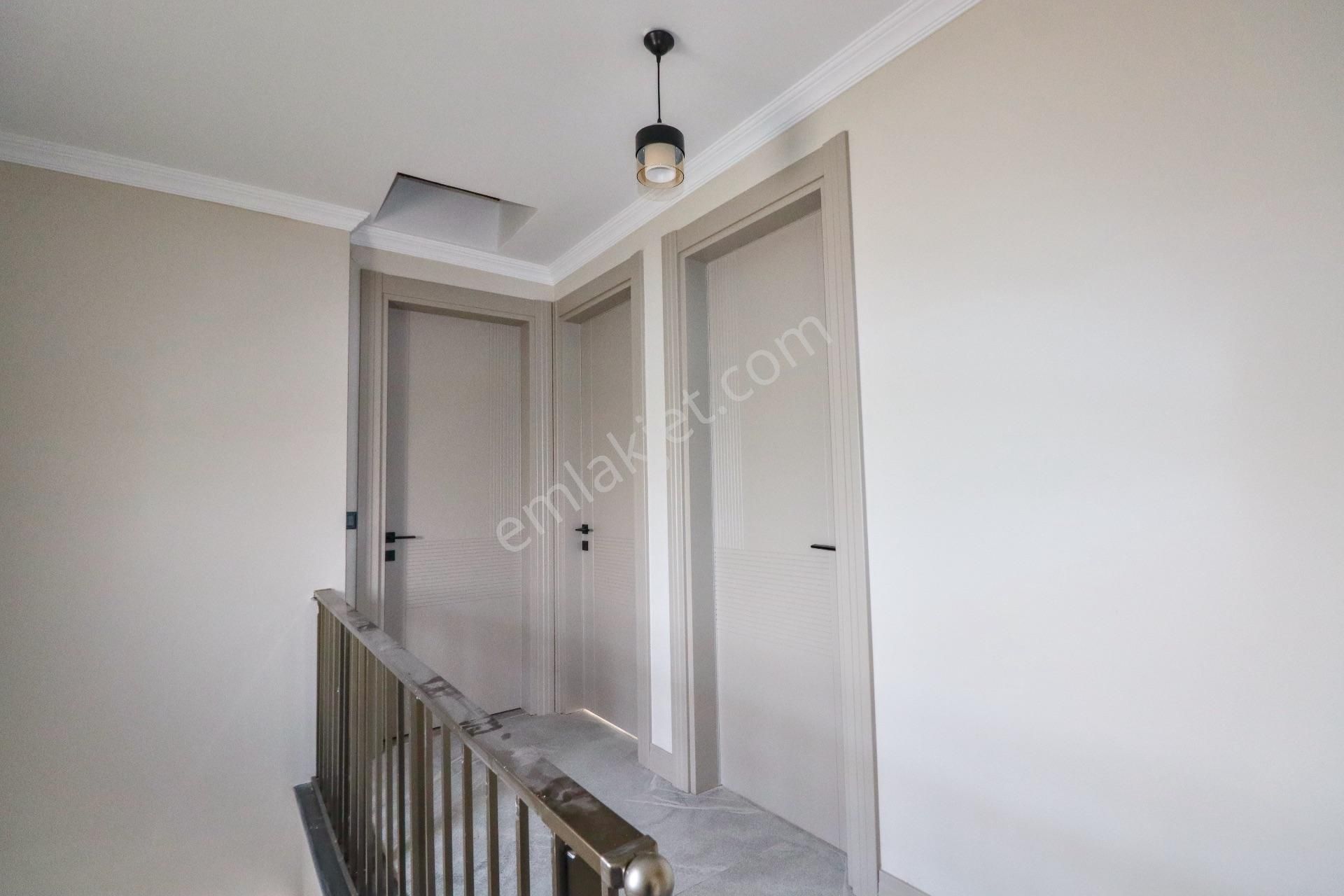 Mahmut İşler'den Denize 150 Metre Tam Müstakil 3+1 Lüks Vill - Görsel 15