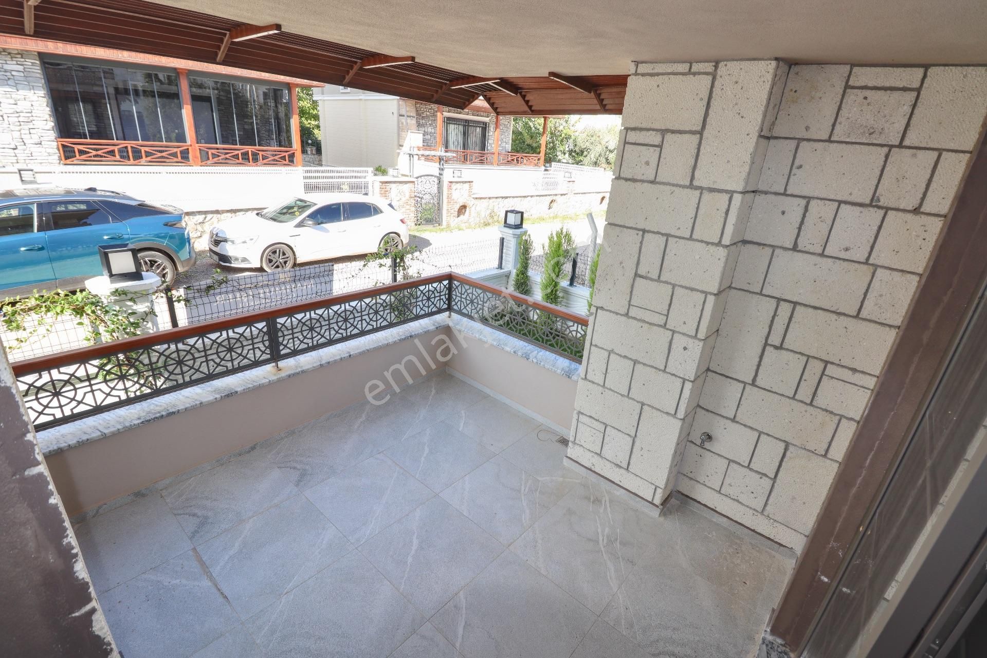 Mahmut İşler'den Denize 150 Metre Tam Müstakil 3+1 Lüks Vill - Görsel 12