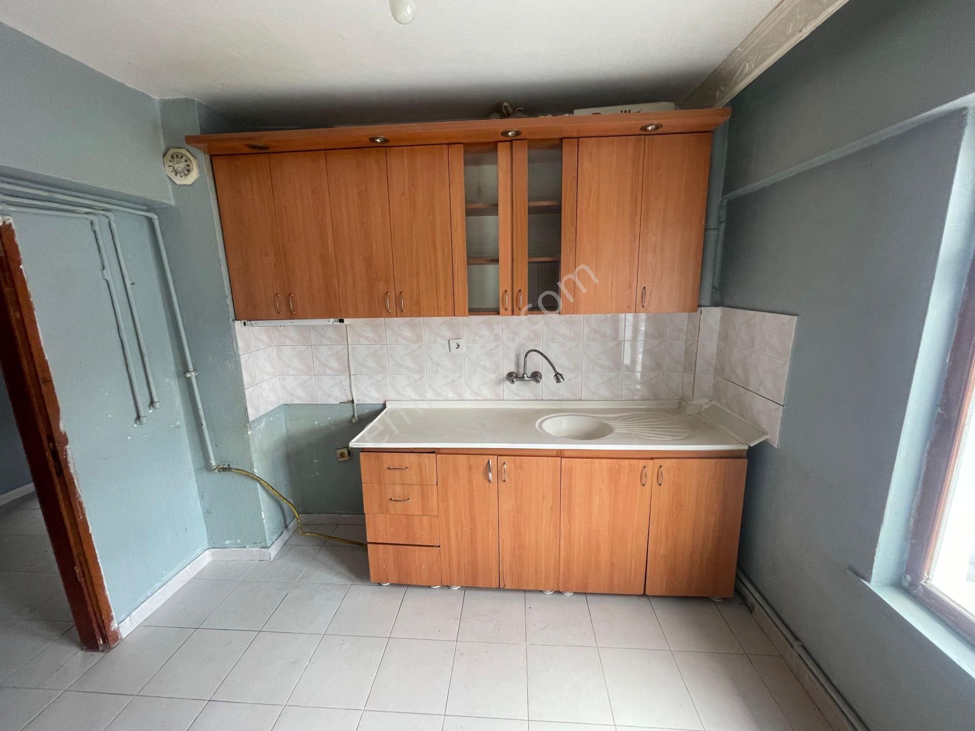 Ugem Gayrimenkul Bağımlı 3+1 Daire