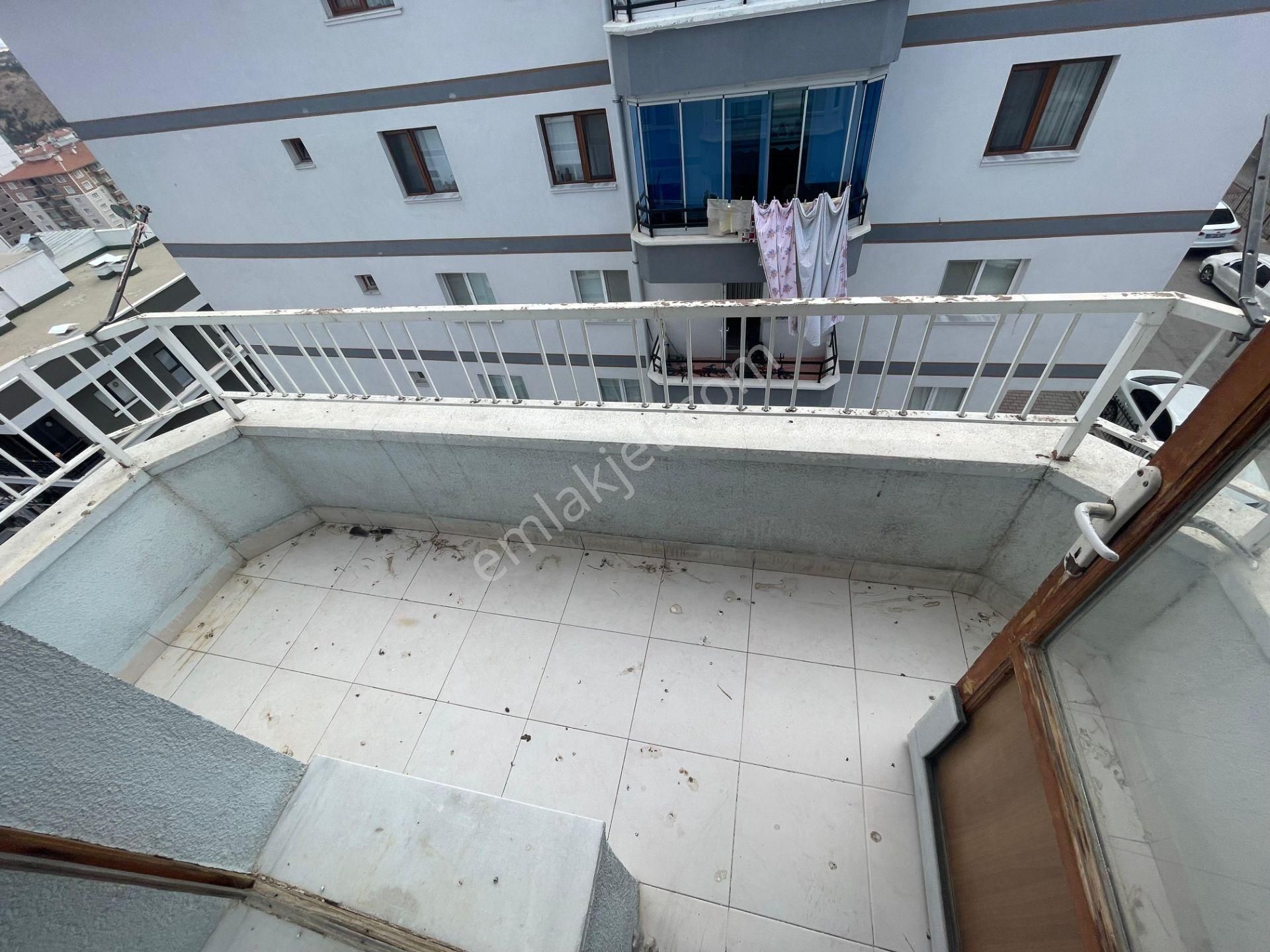 Ugem Gayrimenkul Bağımlı 3+1 Daire - Görsel 6