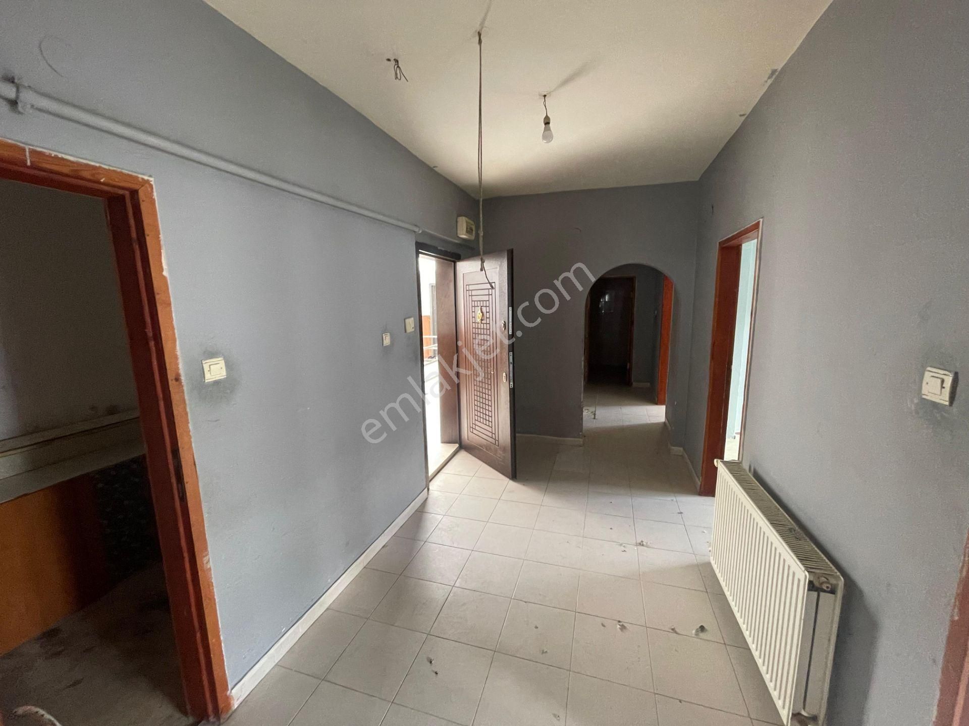 Ugem Gayrimenkul Bağımlı 3+1 Daire - Görsel 9