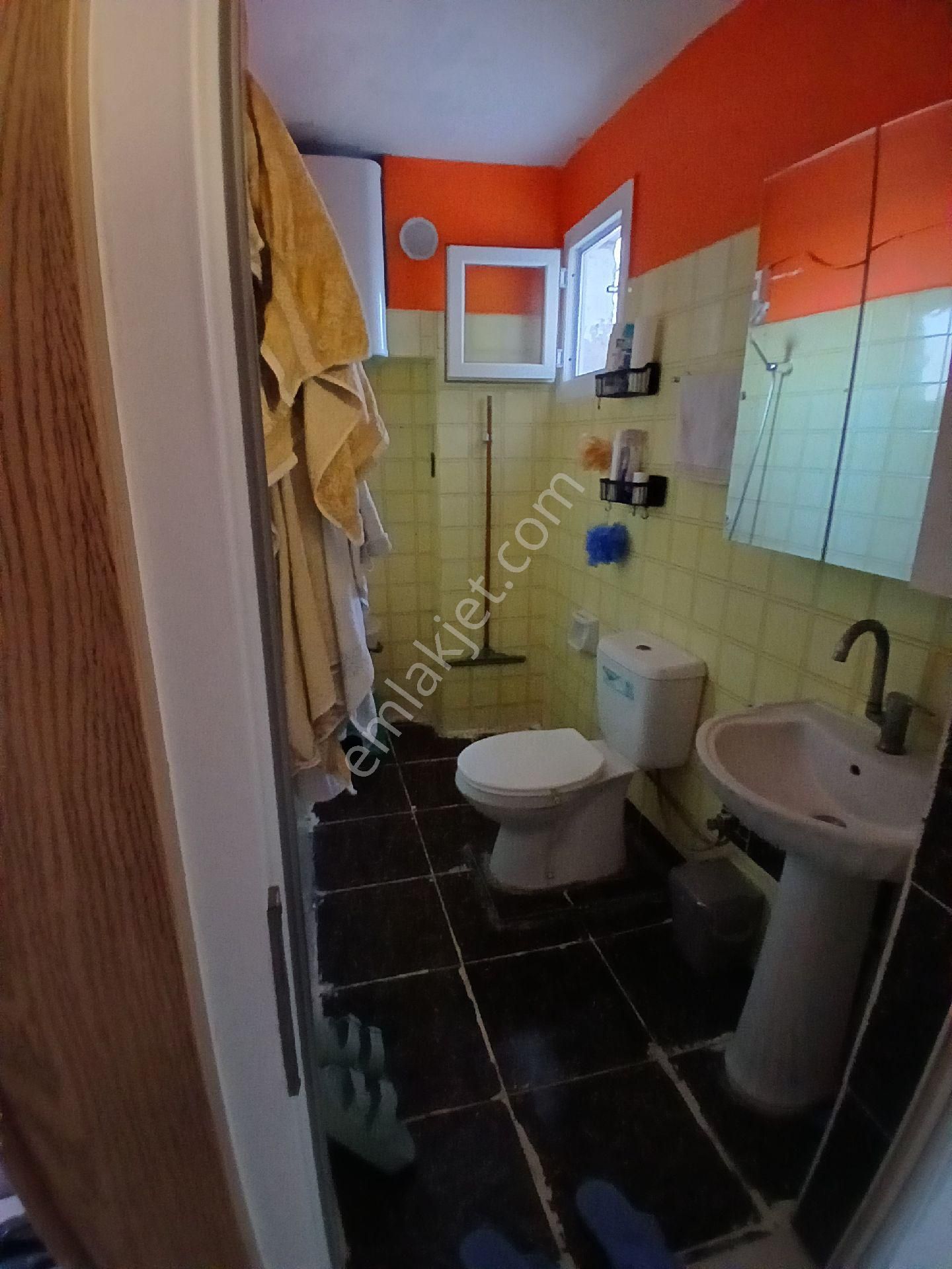 Komple Satılık 4 Kat Önü Açık Temiz Bir Müstakil Bina - Görsel 10