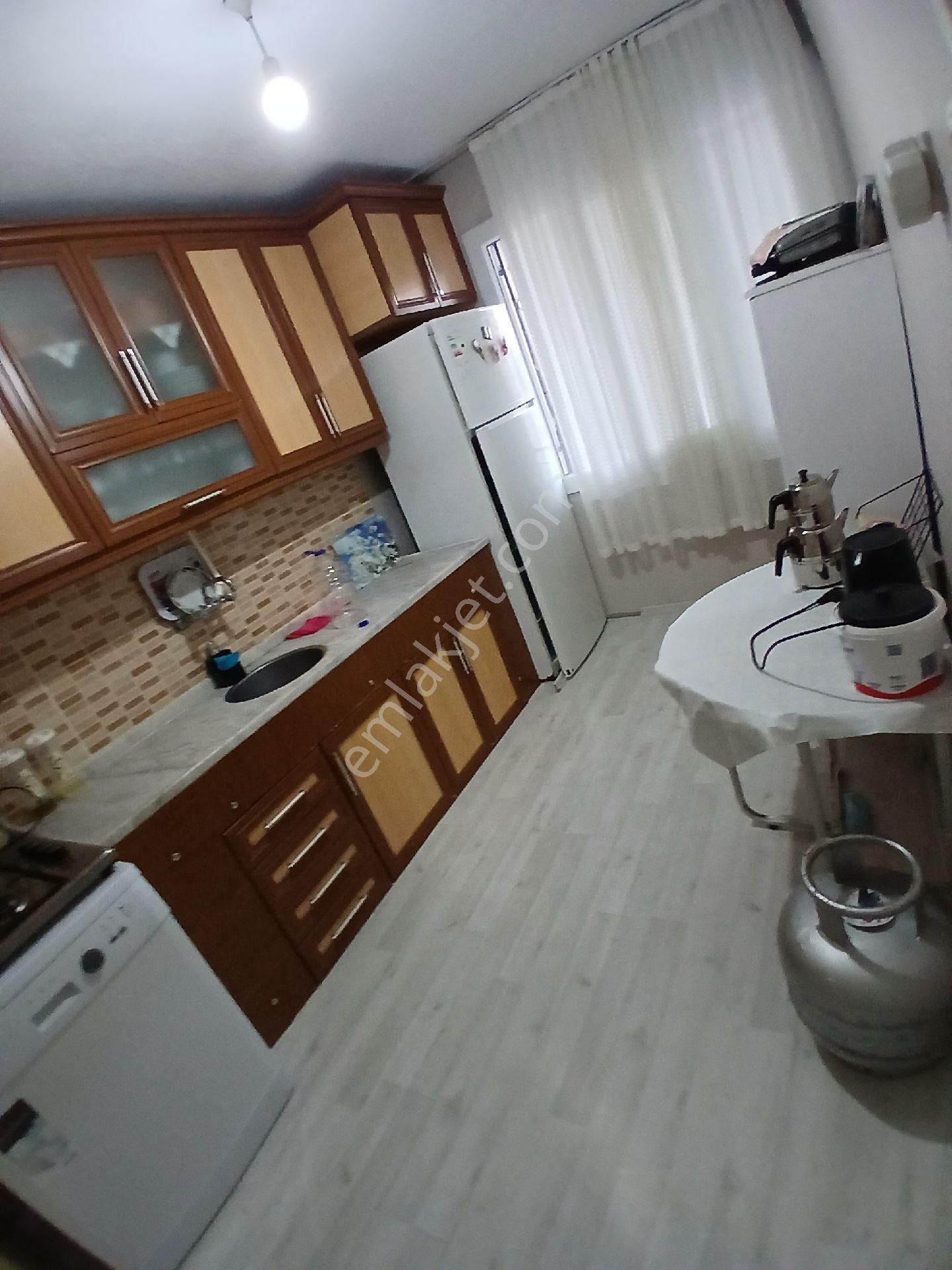 Komple Satılık 4 Kat Önü Açık Temiz Bir Müstakil Bina - Görsel 22