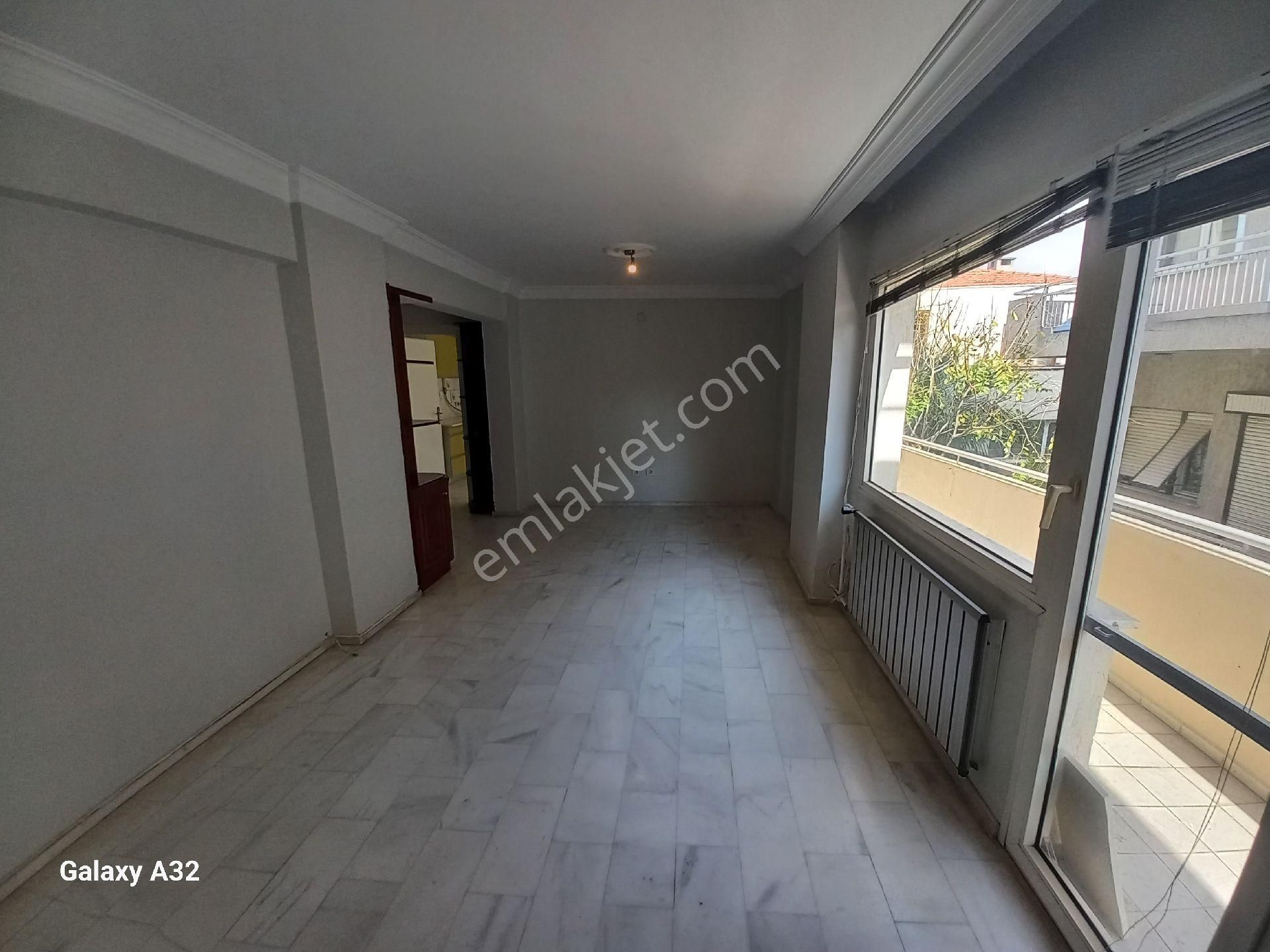 Bostanli Sahile 5 Dakika Yürüme Mesafede 300m2 Satilik 5+1 Dubleks - Görsel 27