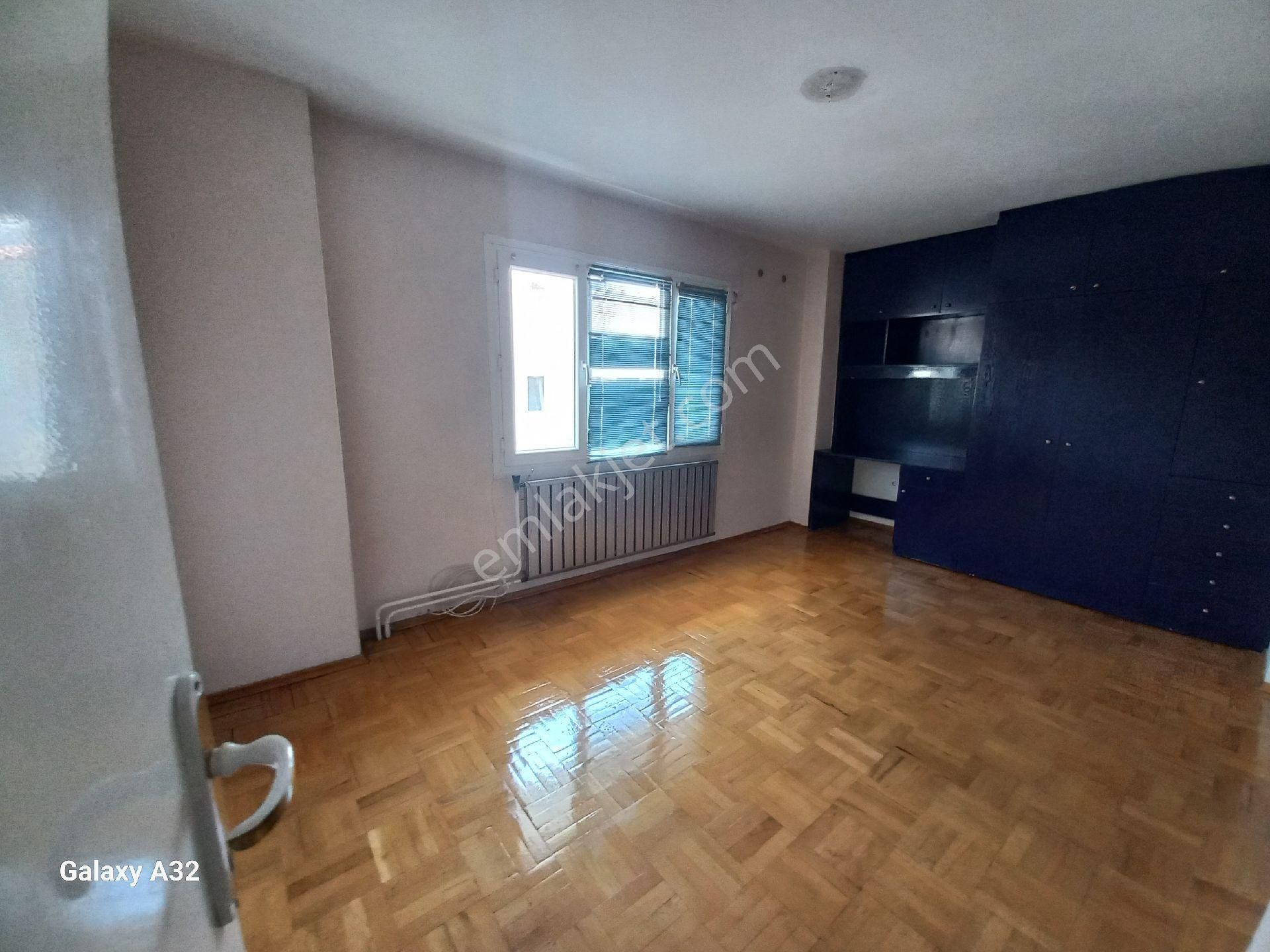 Bostanli Sahile 5 Dakika Yürüme Mesafede 300m2 Satilik 5+1 Dubleks - Görsel 36