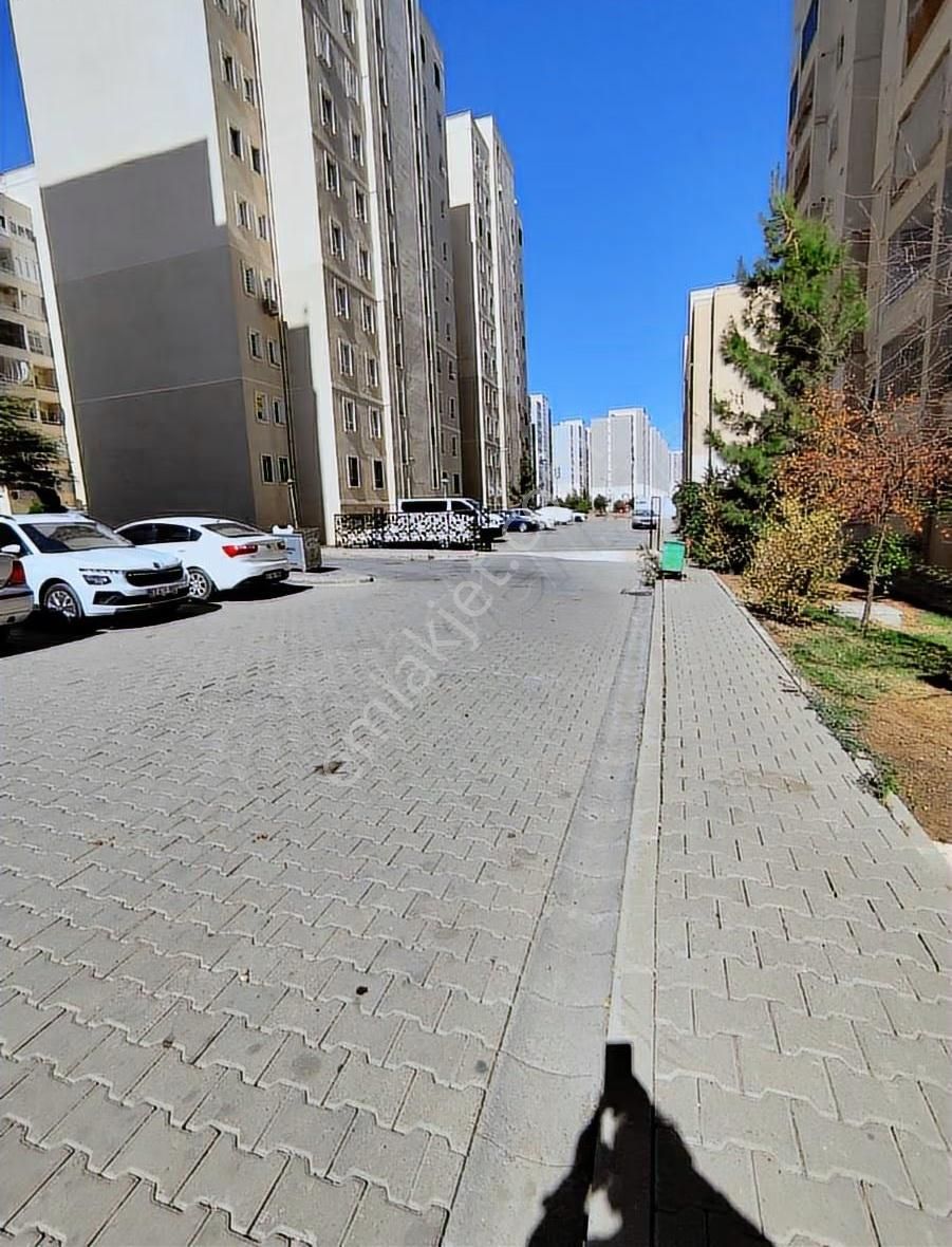 Akziyaret Emlak Tan Kiralık 2+1