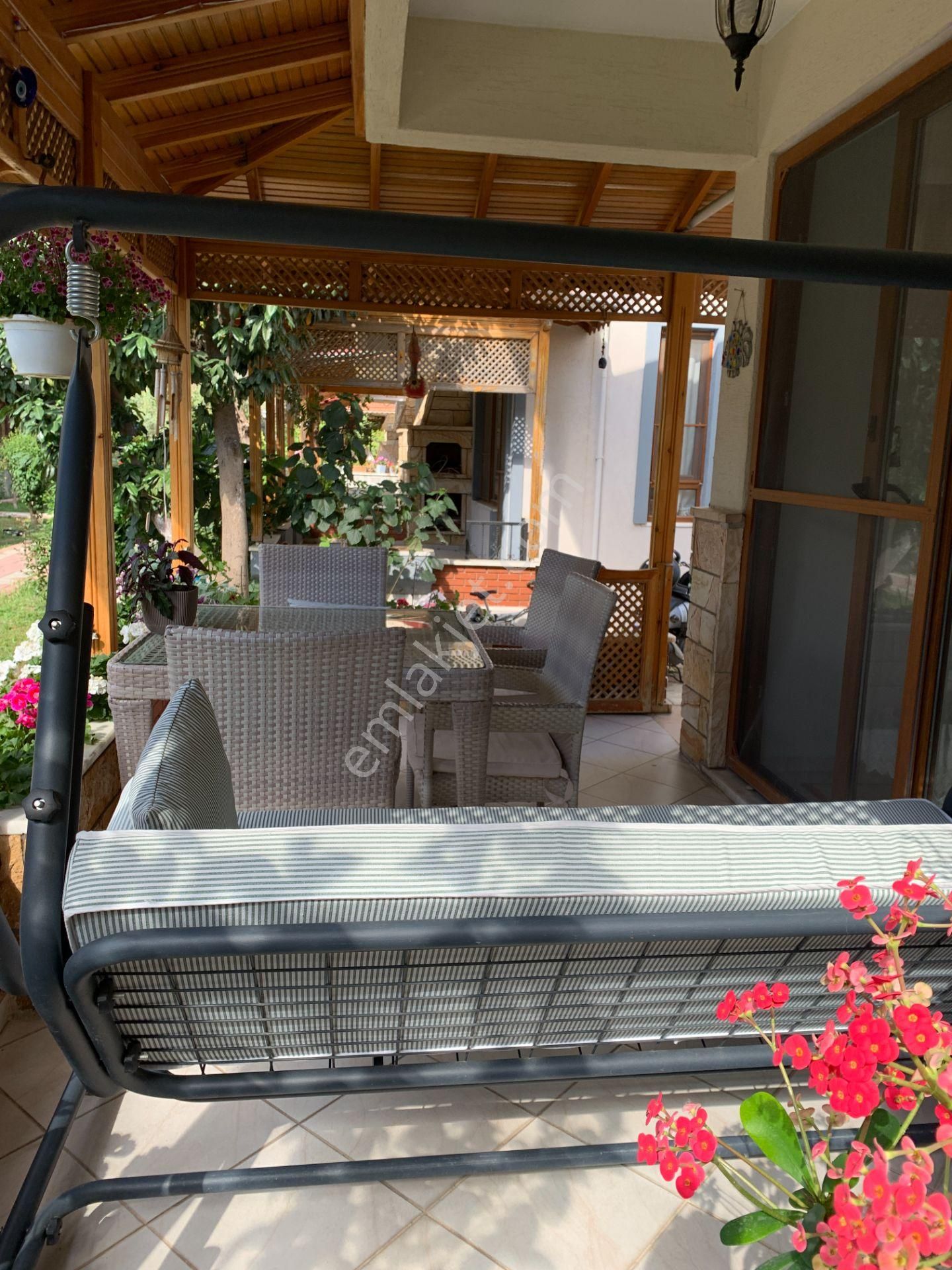 Edremit Körfezi Selin93 Sit. Denize 500m 146m² Arsa Paylı Villa - Görsel 21