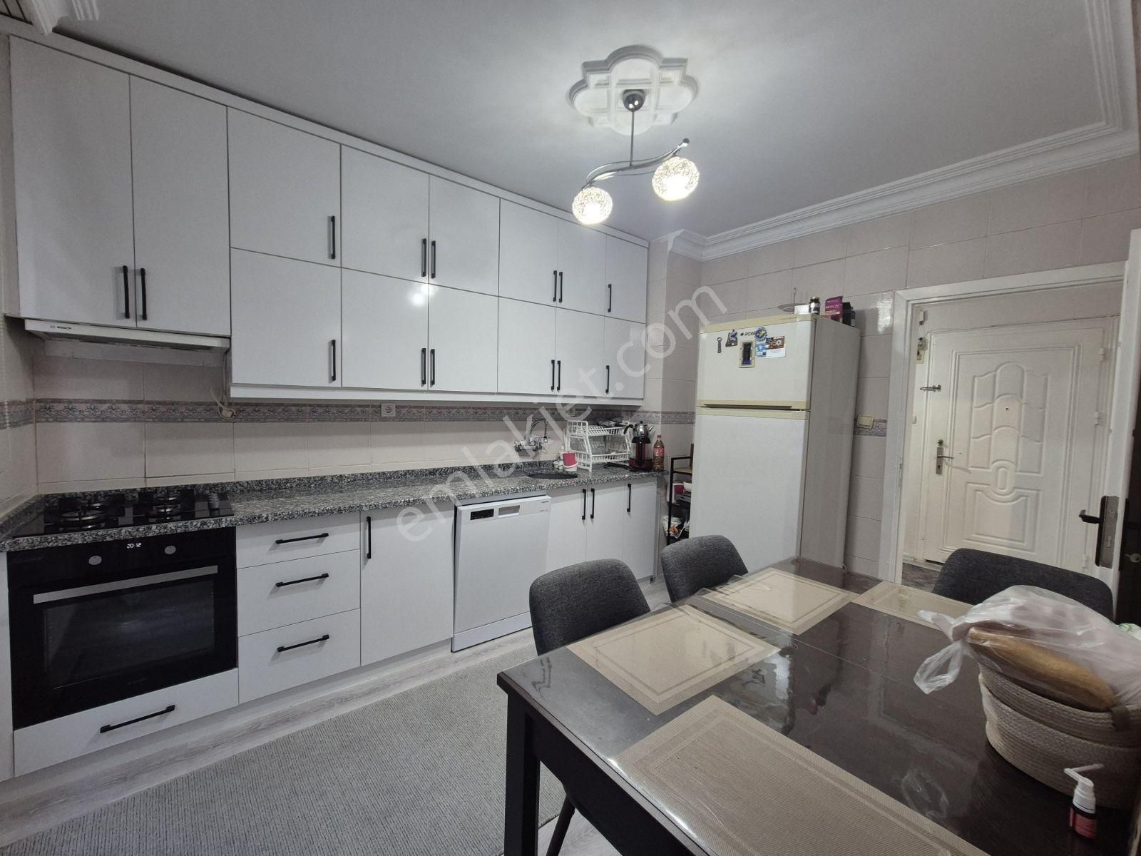 Erdoğan Emlak'tan Merkezi Konumda Bakımlı 3+1 Daire - Görsel 7