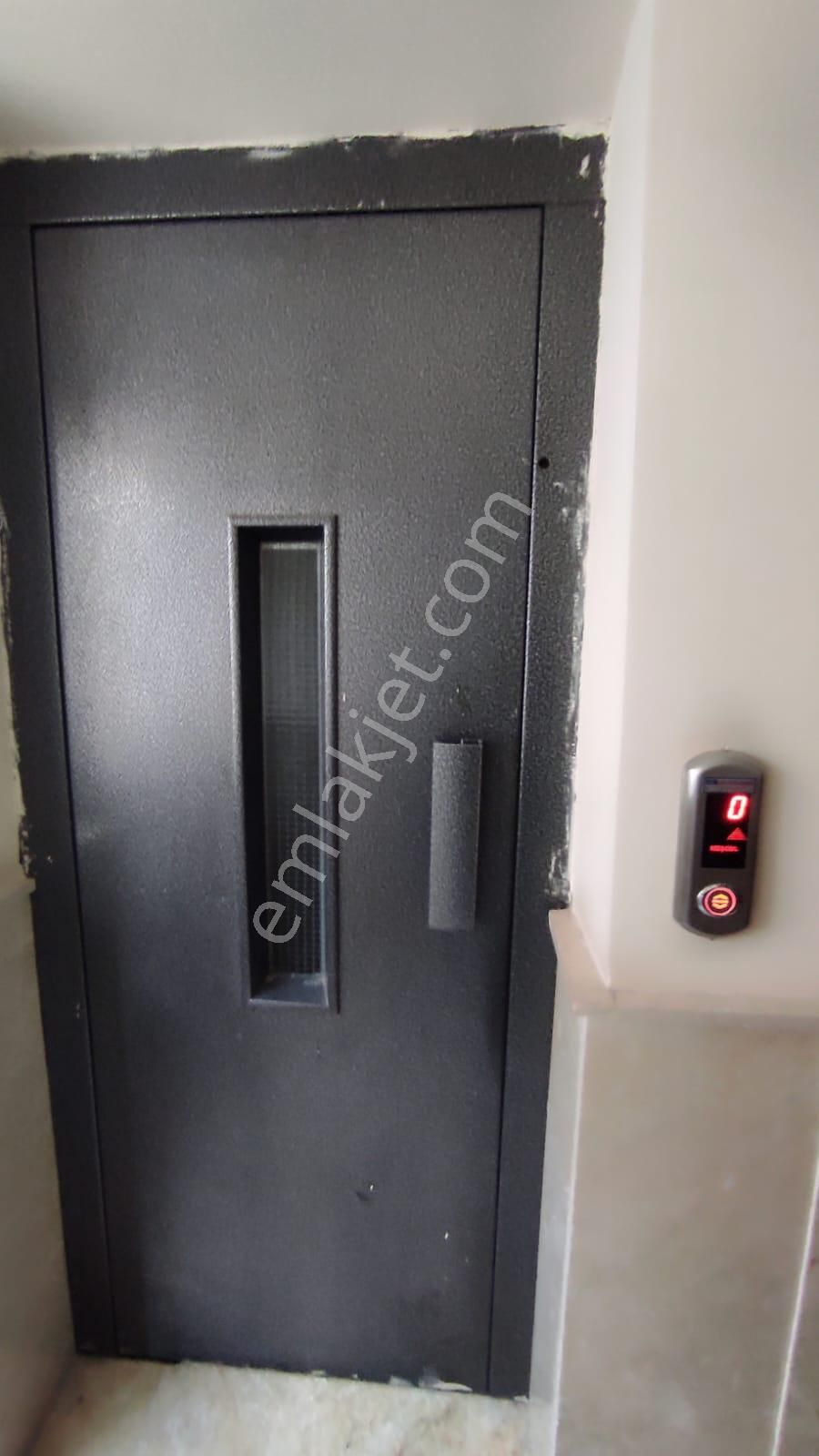Ufuktepe Mahallesin De Orta Kat Ful Yapılı Asanasörlü 3+1 Daire - Görsel 8