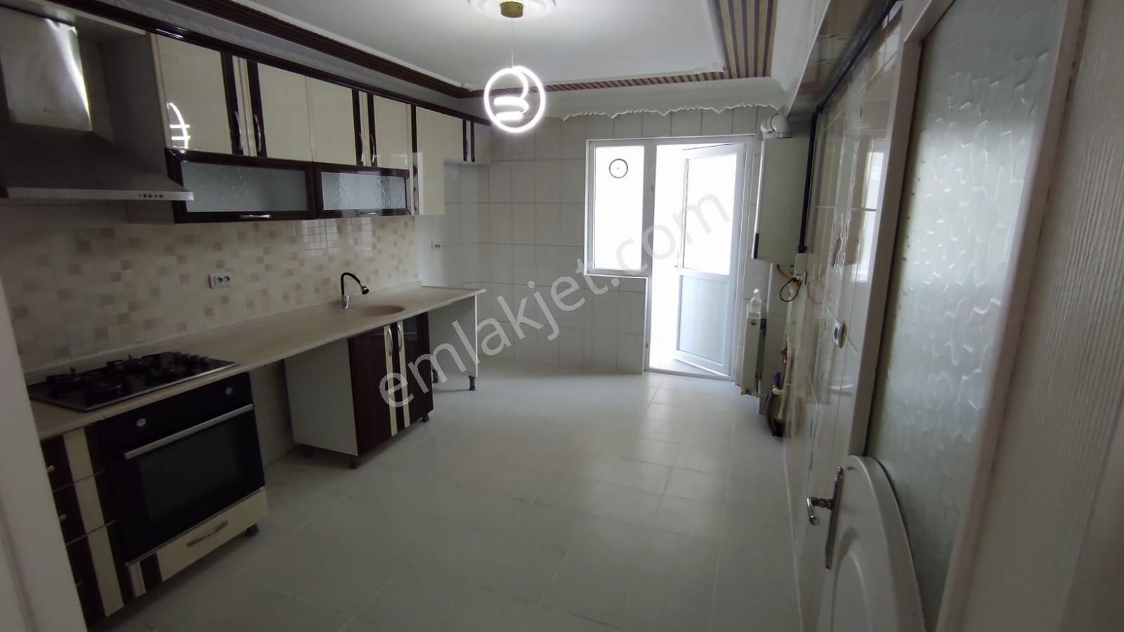 Ufuktepe Mahallesin De Orta Kat Ful Yapılı Asanasörlü 3+1 Daire - Görsel 2