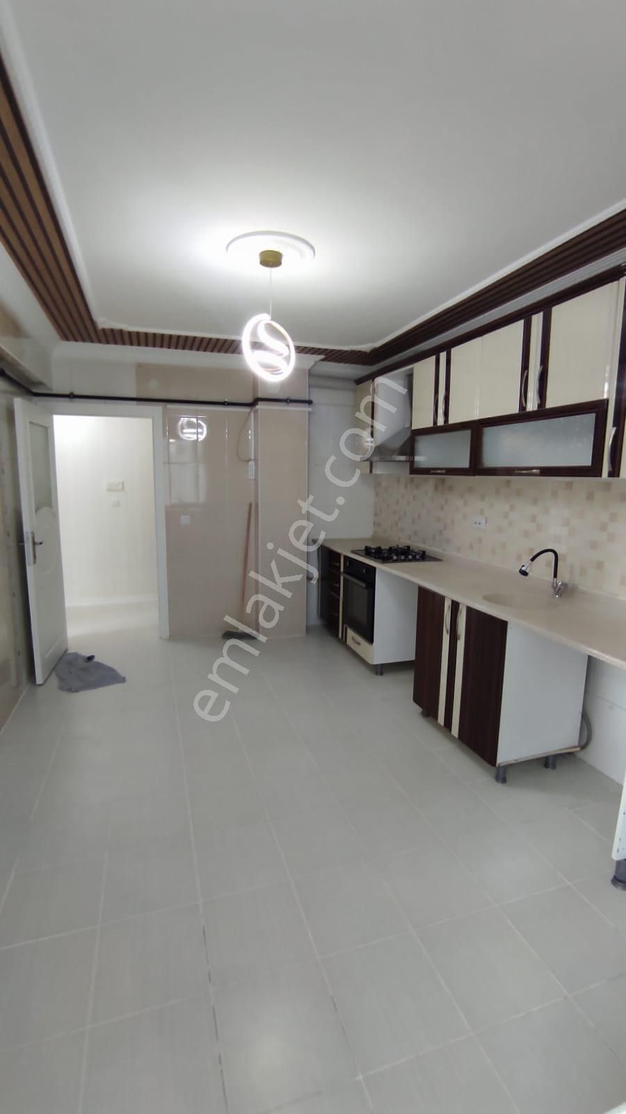 Ufuktepe Mahallesin De Orta Kat Ful Yapılı Asanasörlü 3+1 Daire - Görsel 10