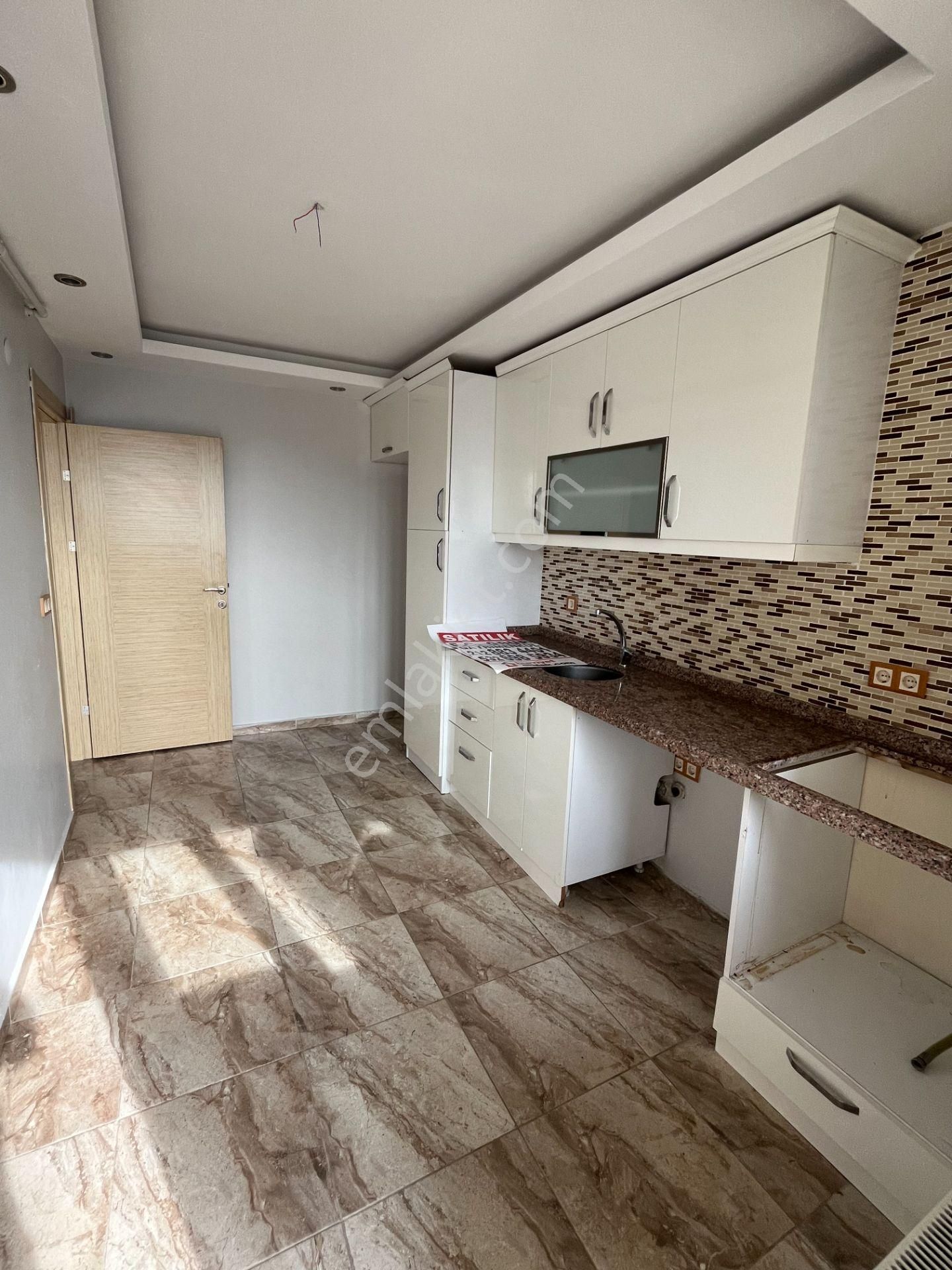 Büyükçekmece Fatih Mah Deniz Manzaralı Lüx Yeni Binada 3+1 Satılık Daire - Görsel 11