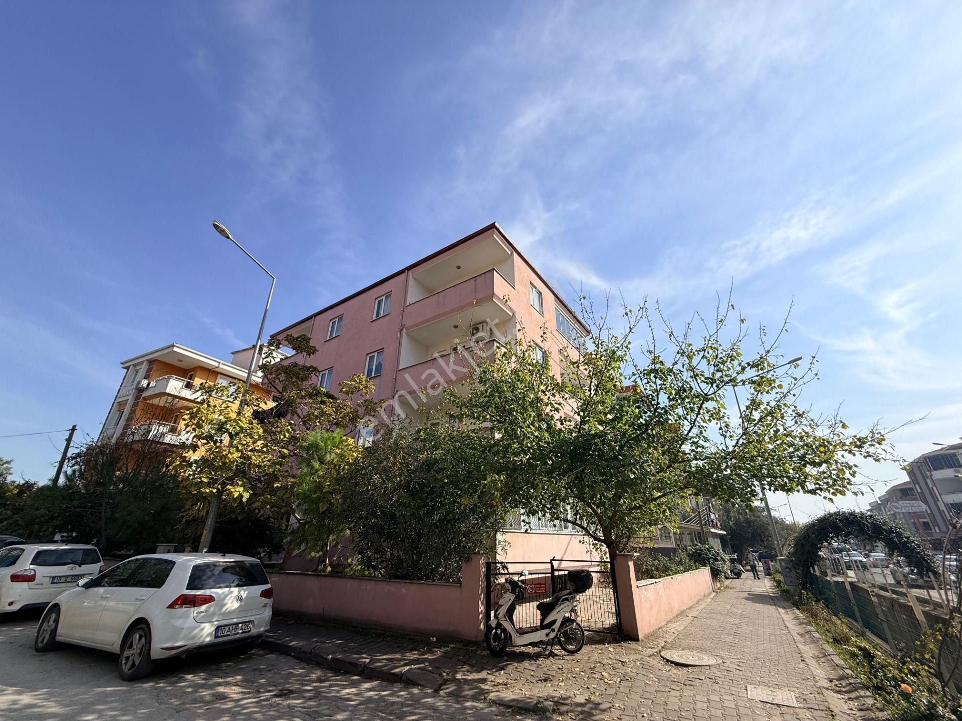 Cb King'den Bahçelievler Mah.beyoğlu Caddesi Satılık 3+1 Daire - Görsel 31