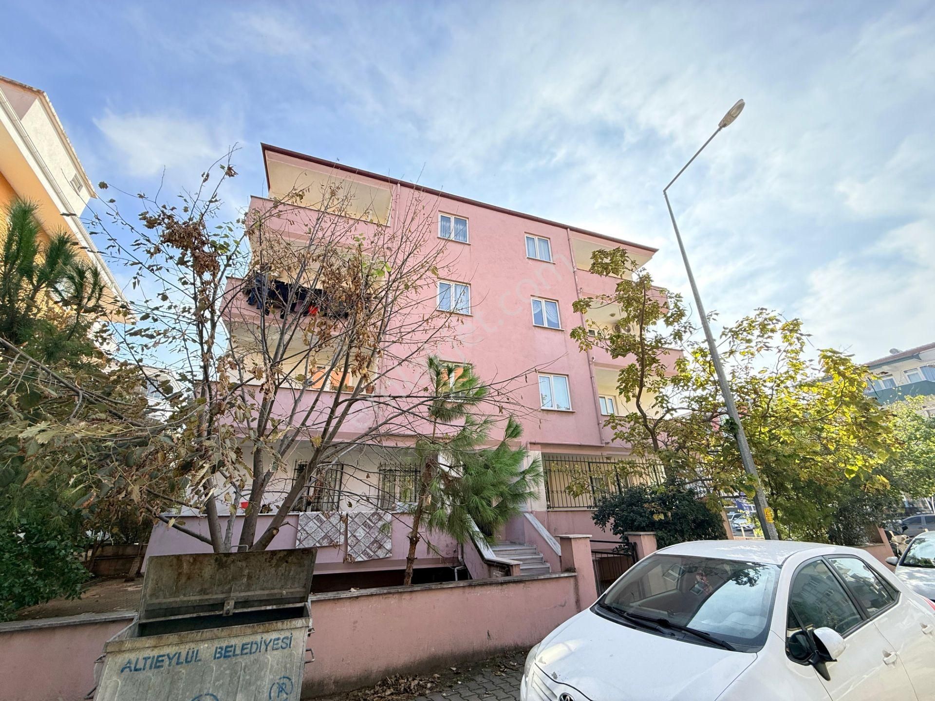 Cb King'den Bahçelievler Mah.beyoğlu Caddesi Satılık 3+1 Daire - Görsel 30