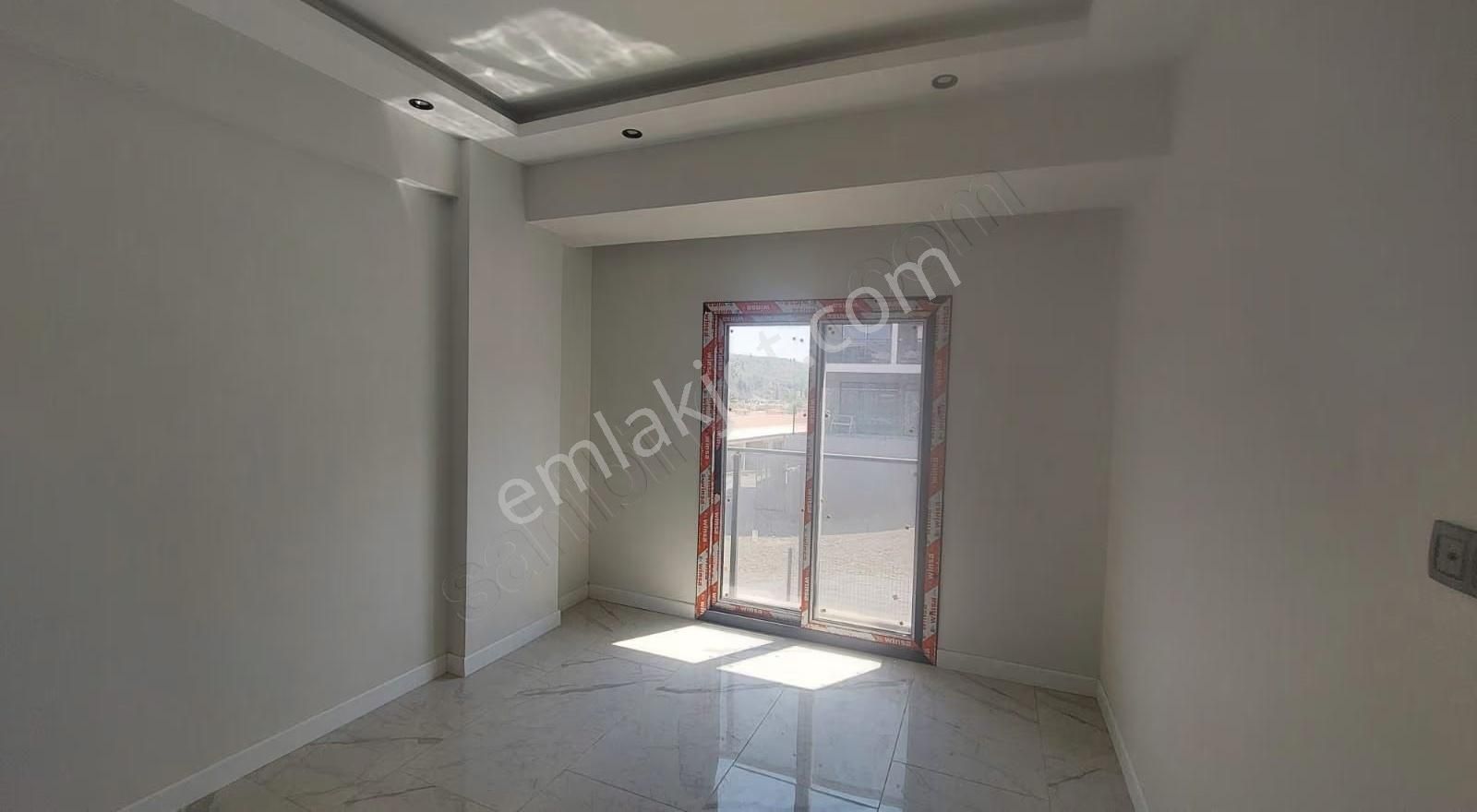 Kuşadası Değirmenderede Havuzlu Sitede Satılık 2+1 90 M2 Daire. - Görsel 11