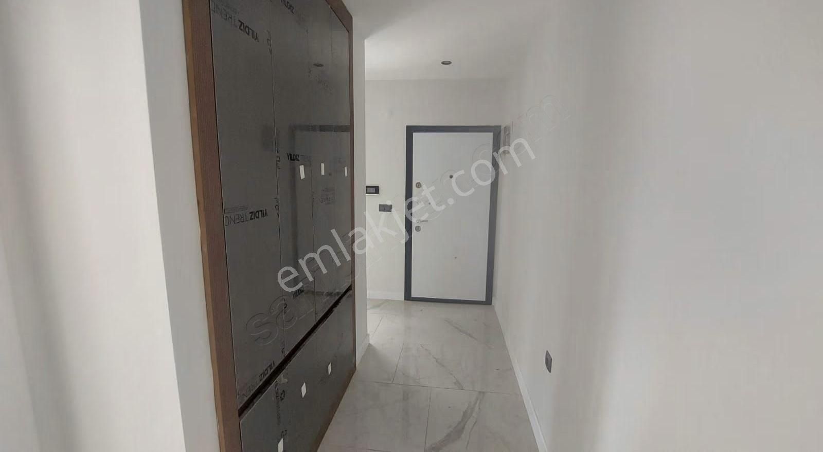 Kuşadası Değirmenderede Havuzlu Sitede Satılık 2+1 90 M2 Daire. - Görsel 6