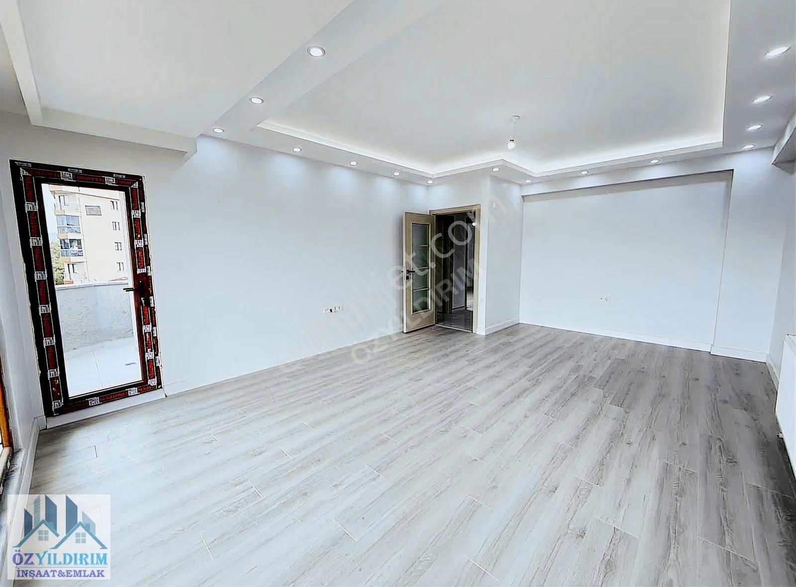 Çekmeköy Çatalmeşe Mah. Tek Daire Üzeri Sıfır 3+1 Geniş Daire - Görsel 3