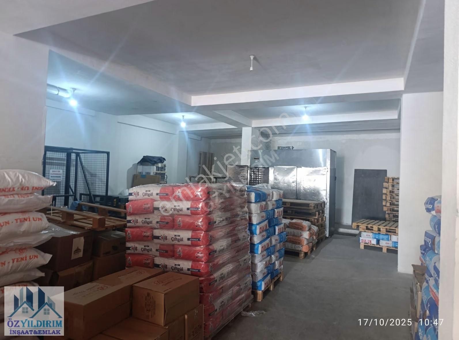 Yenidoğan Merkezi Konumda 400m2 Mağza Depo Satılık - Görsel 12