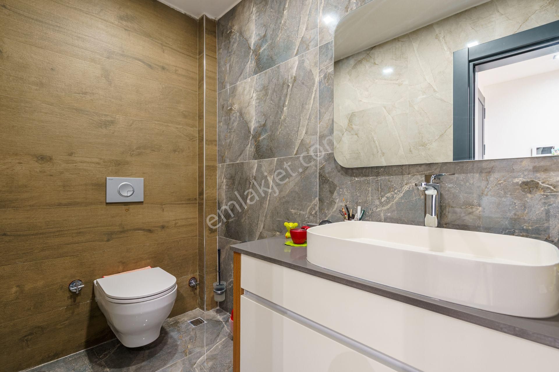 Kuşadası Marina Bölgesinde Panoramik Deniz Manzaralı Villa - Görsel 30