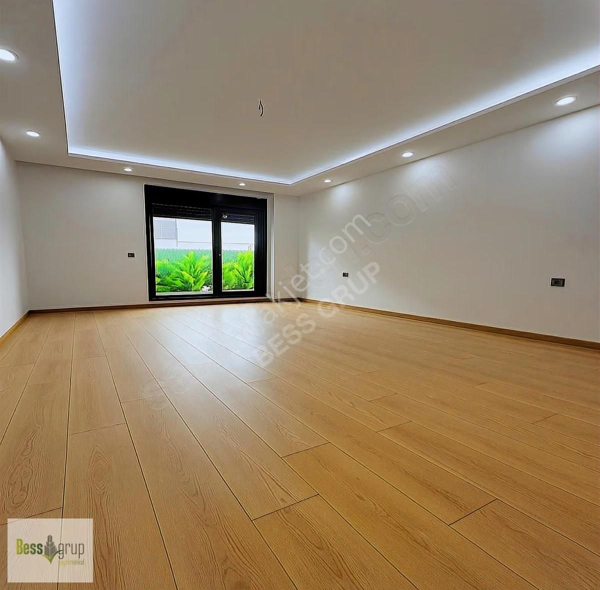 Havuzlu Güvenlikli Site E5'e 5 Dakika Uzaklıkta Satılık Villa... - Görsel 33