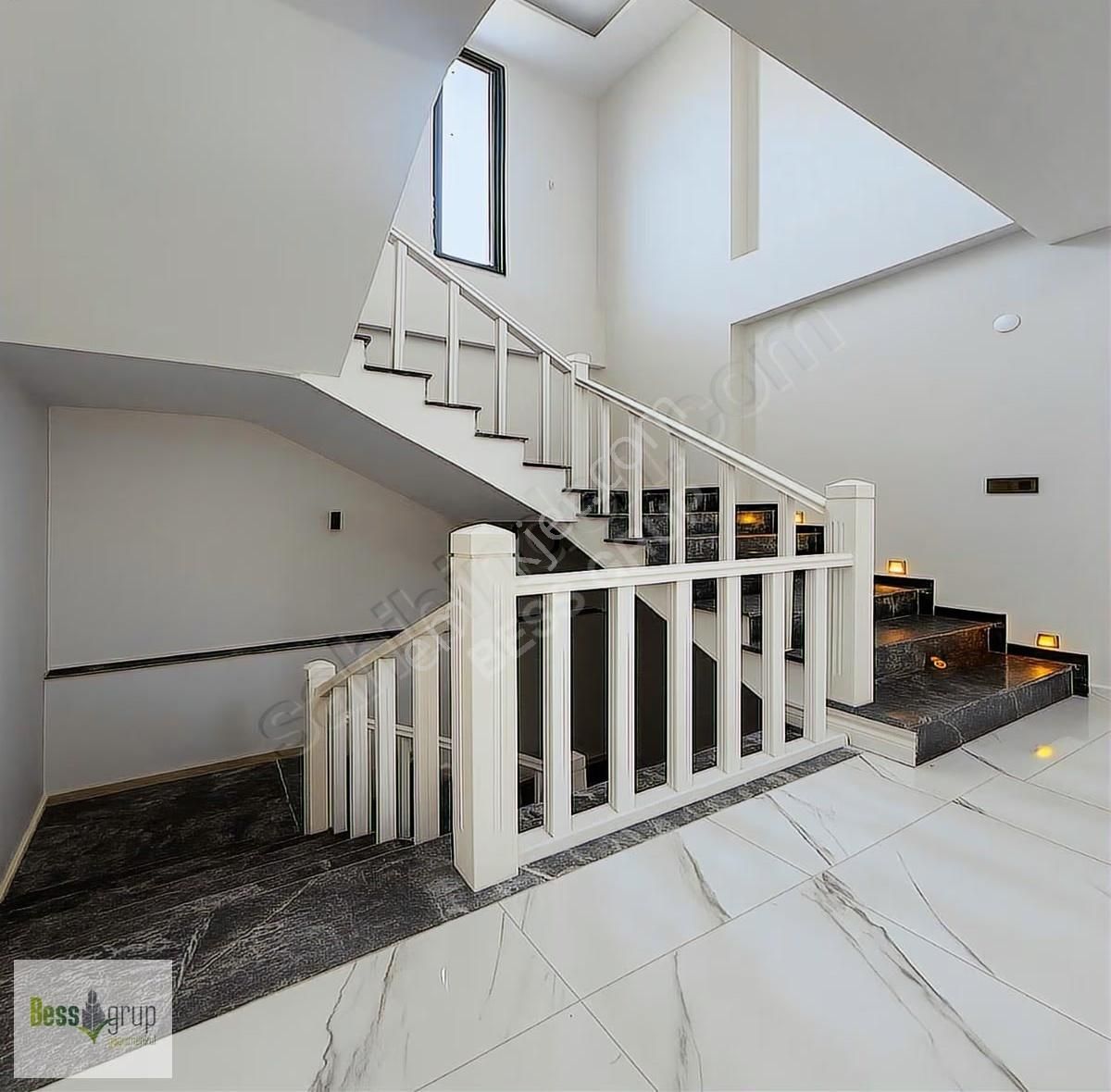 Havuzlu Güvenlikli Site E5'e 5 Dakika Uzaklıkta Satılık Villa... - Görsel 10