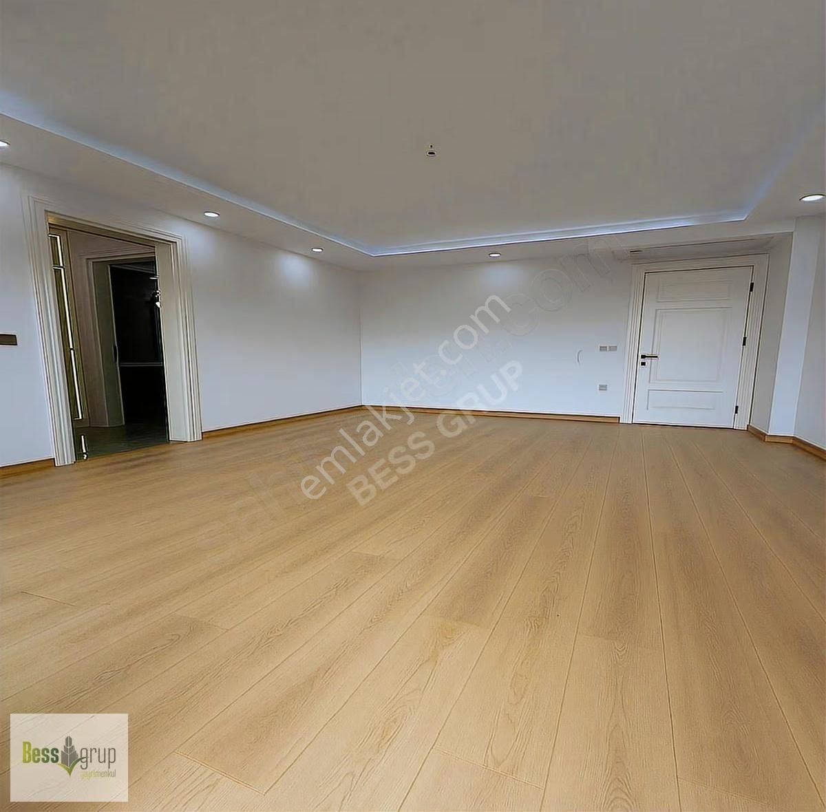 Havuzlu Güvenlikli Site E5'e 5 Dakika Uzaklıkta Satılık Villa... - Görsel 28