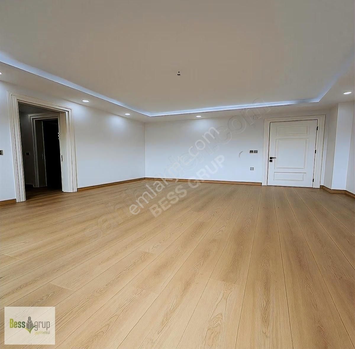 Havuzlu Güvenlikli Site E5'e 5 Dakika Uzaklıkta Satılık Villa... - Görsel 22