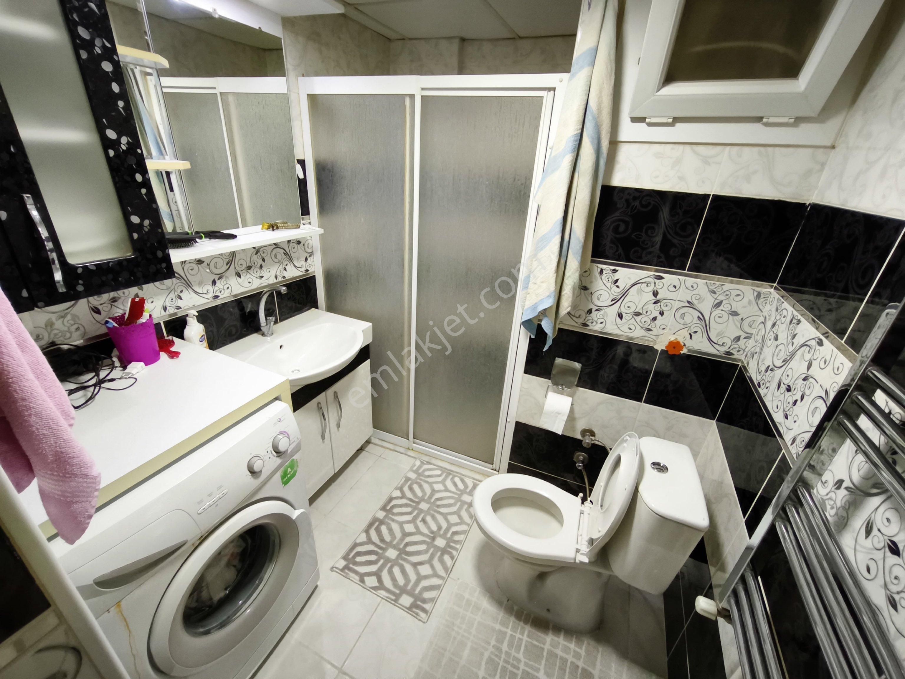 Almiradan Yeni Binada Ferah Manzaralı 1+1 Asansörlü Atoparklı Daire - Görsel 12